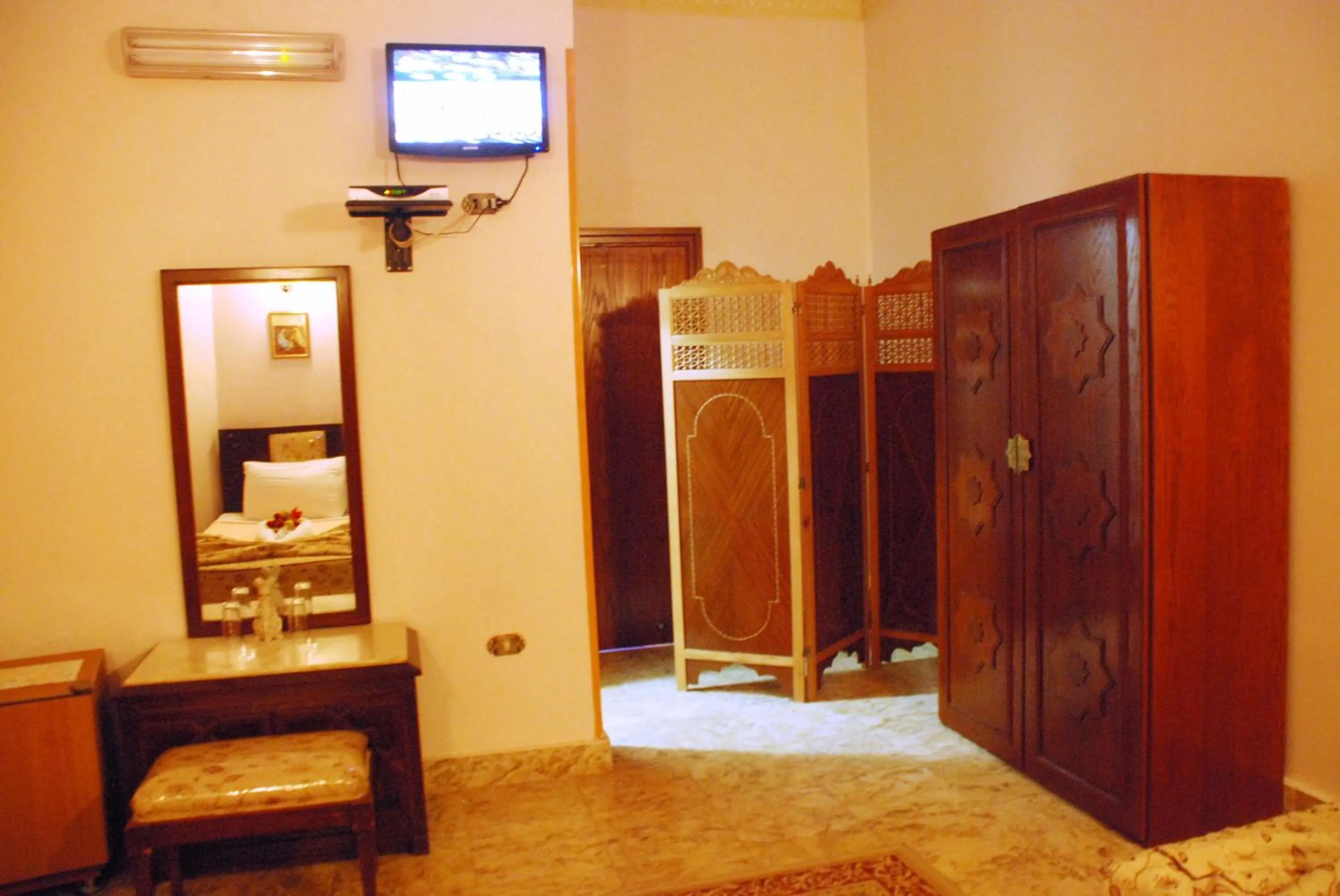 TV and multimedia in City View Museum Hotel