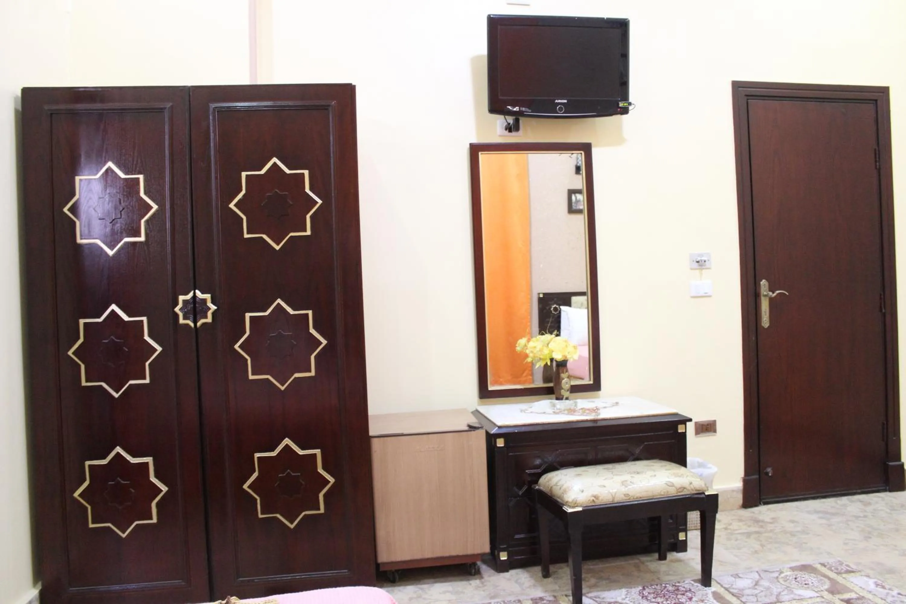 hair dresser in City View Museum Hotel