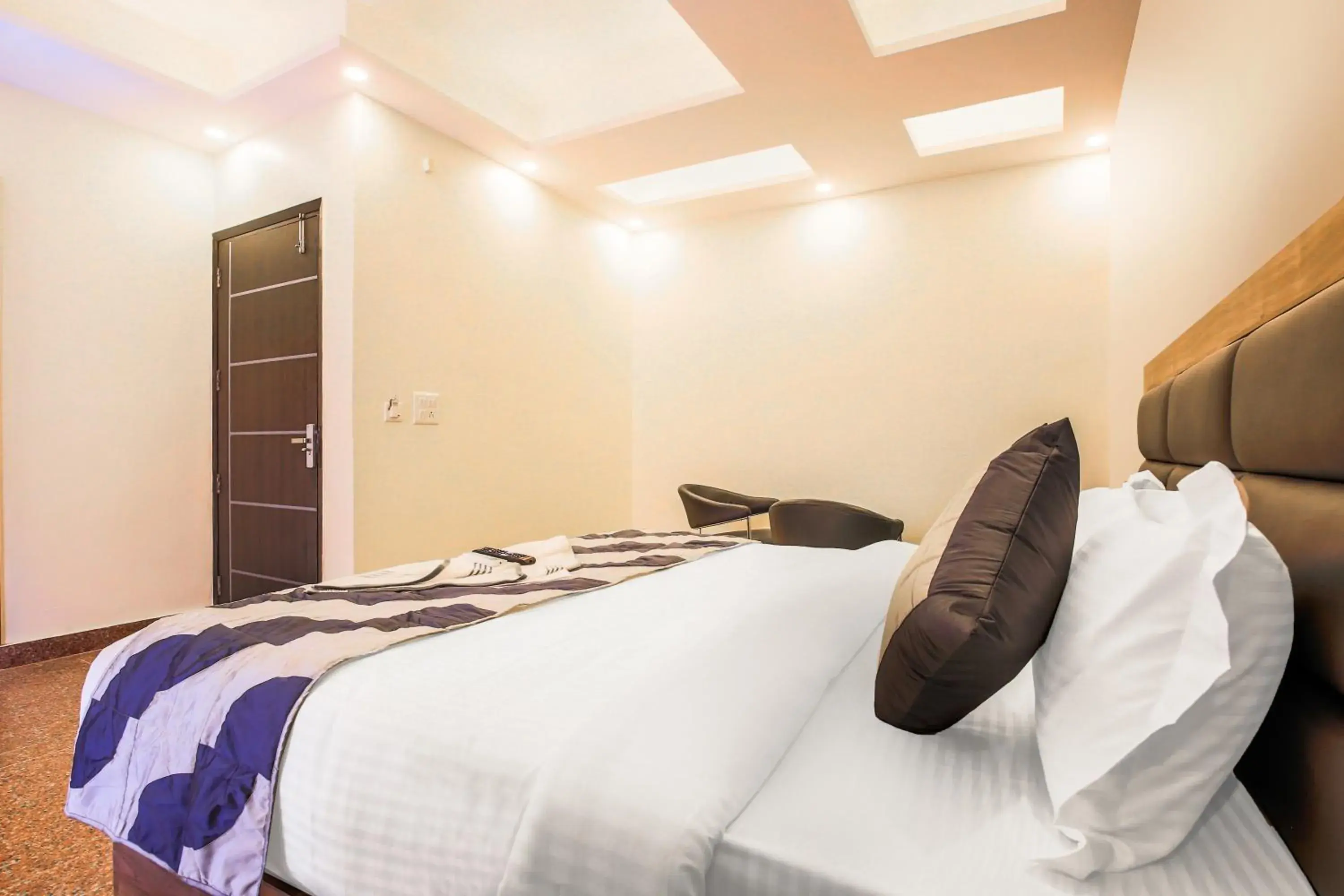 Bedroom, Bed in Embellish Inn Bedroom, Bed in Embellish Inn