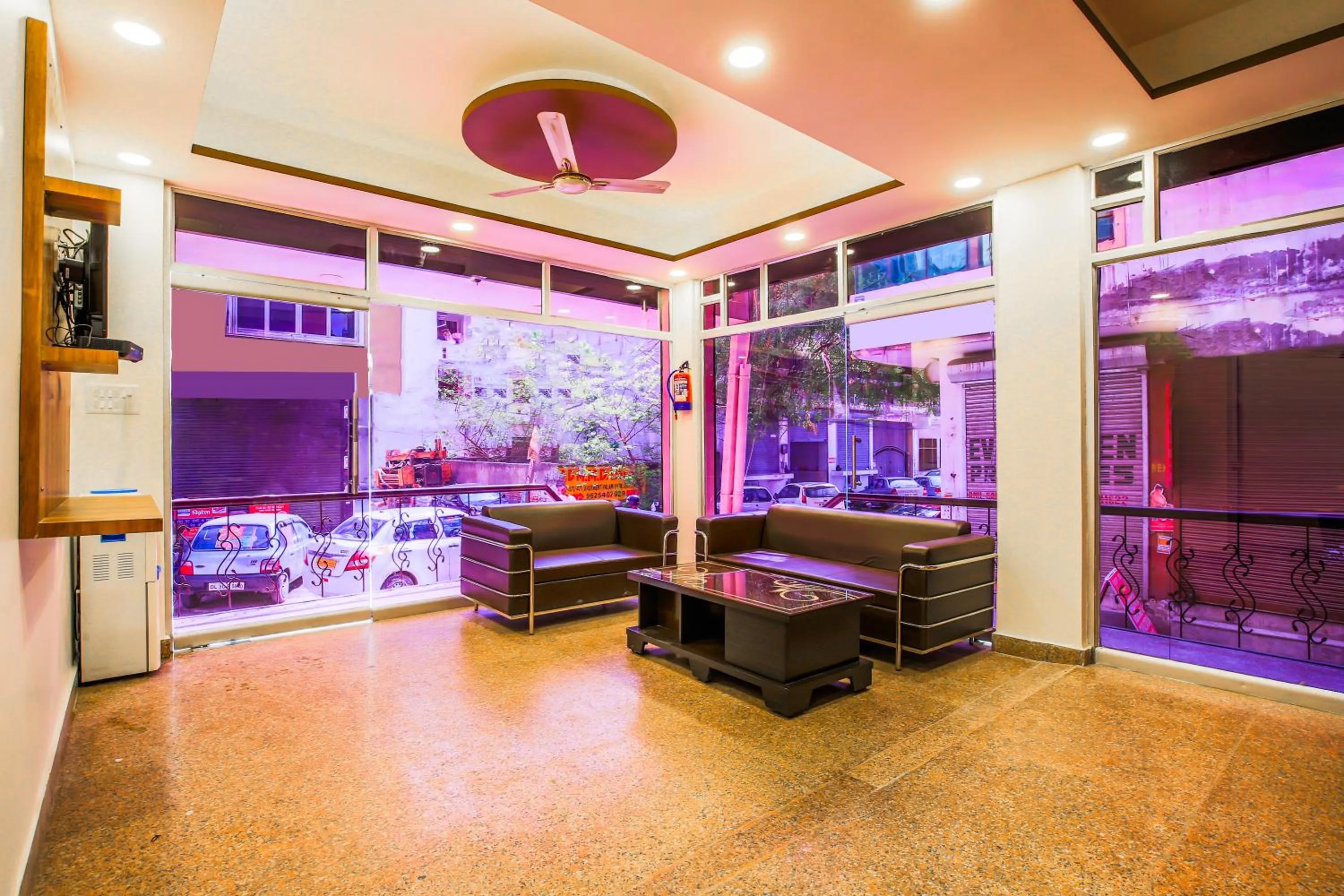 Lobby or reception in Embellish Inn