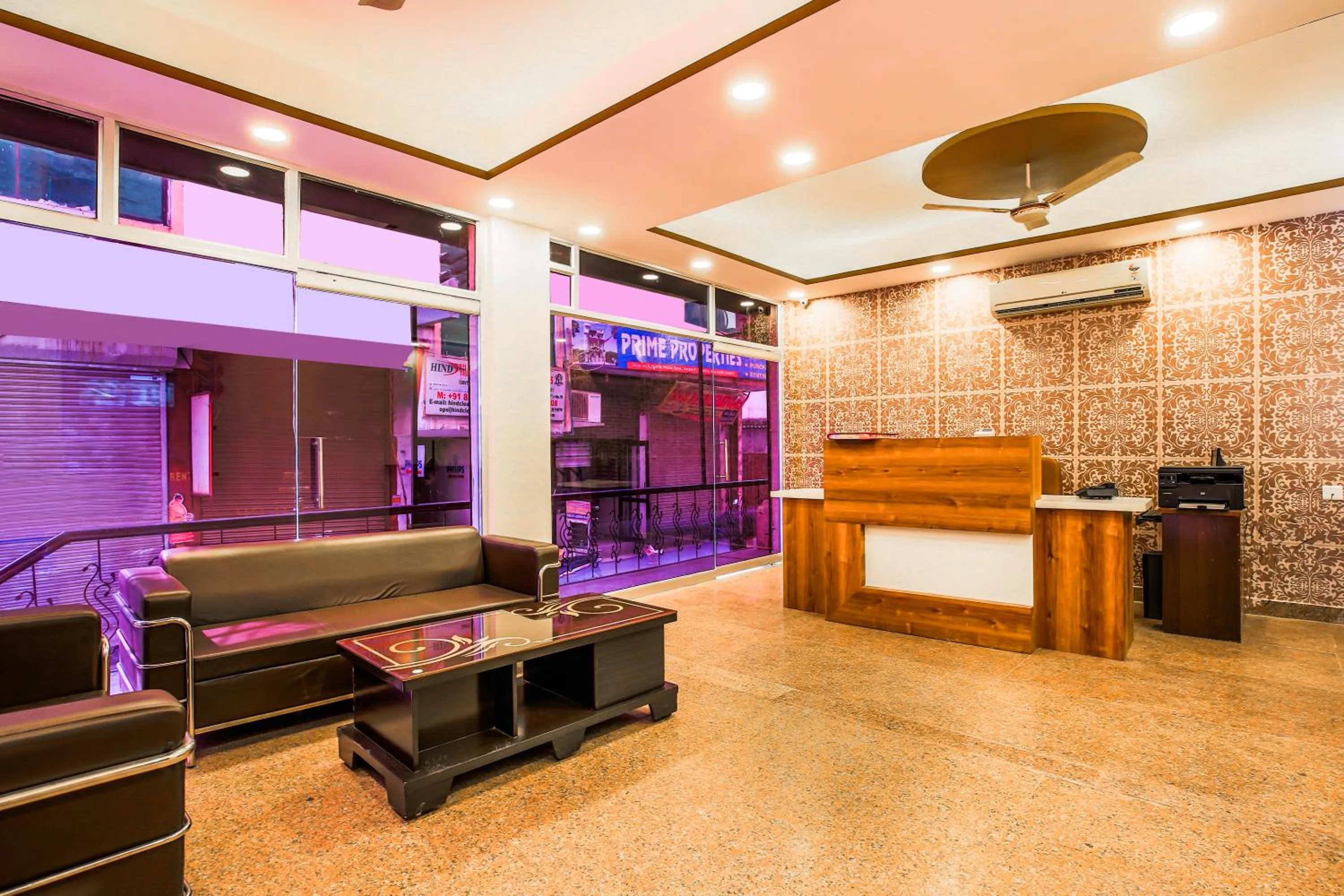 Lobby or reception in Embellish Inn