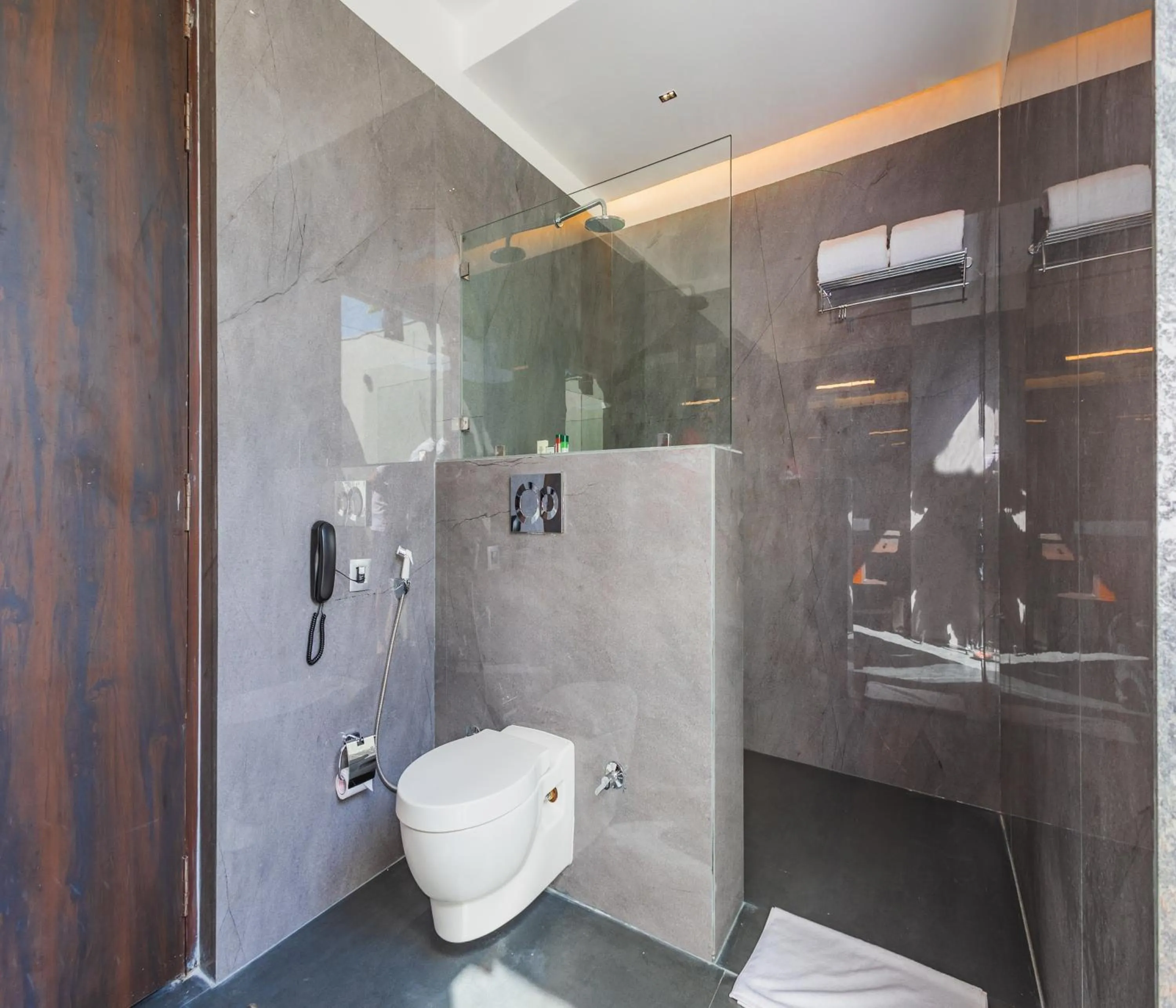 Shower in Sajjan Bagh Resort Kumbhalgarh