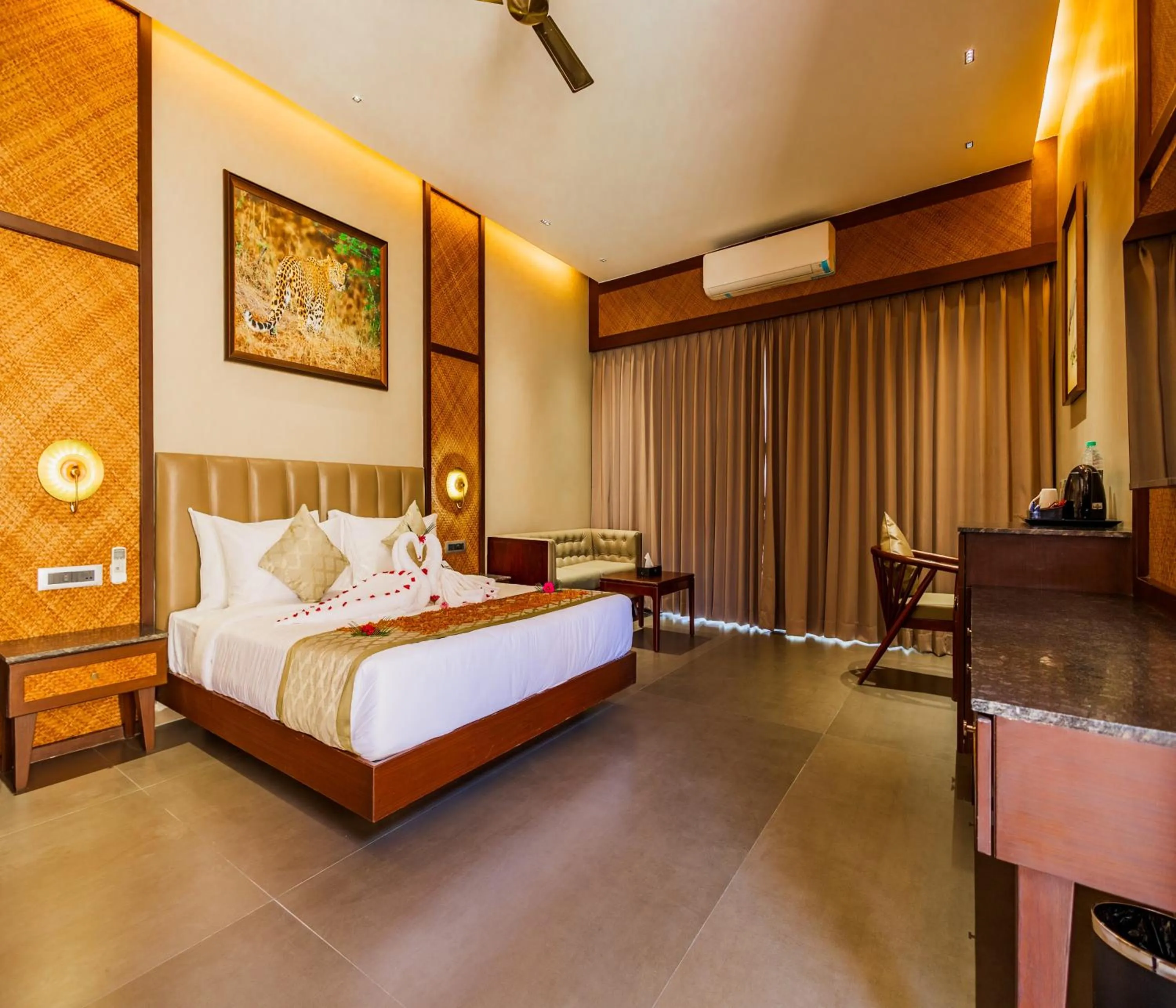 Bed in Sajjan Bagh Resort Kumbhalgarh