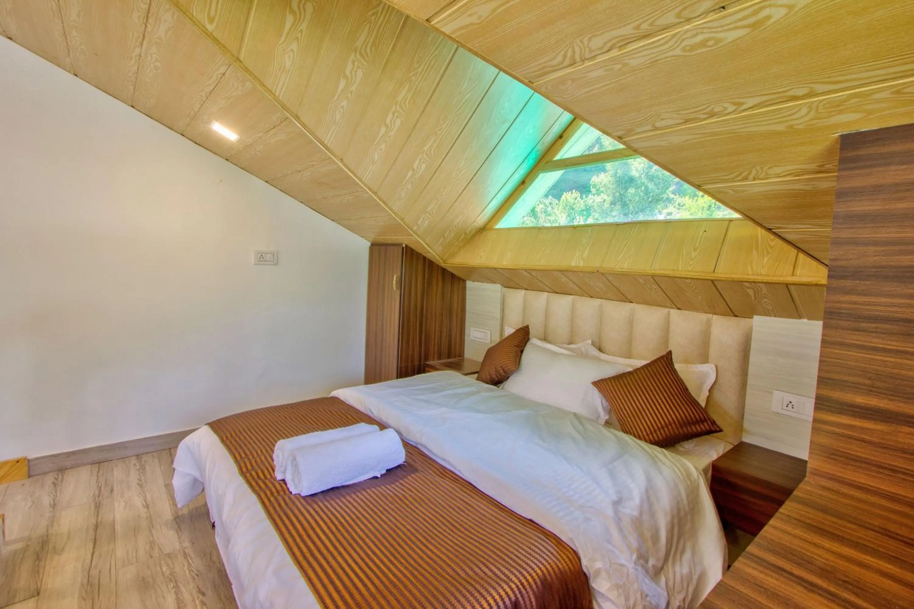 Login Katson Blue Manali