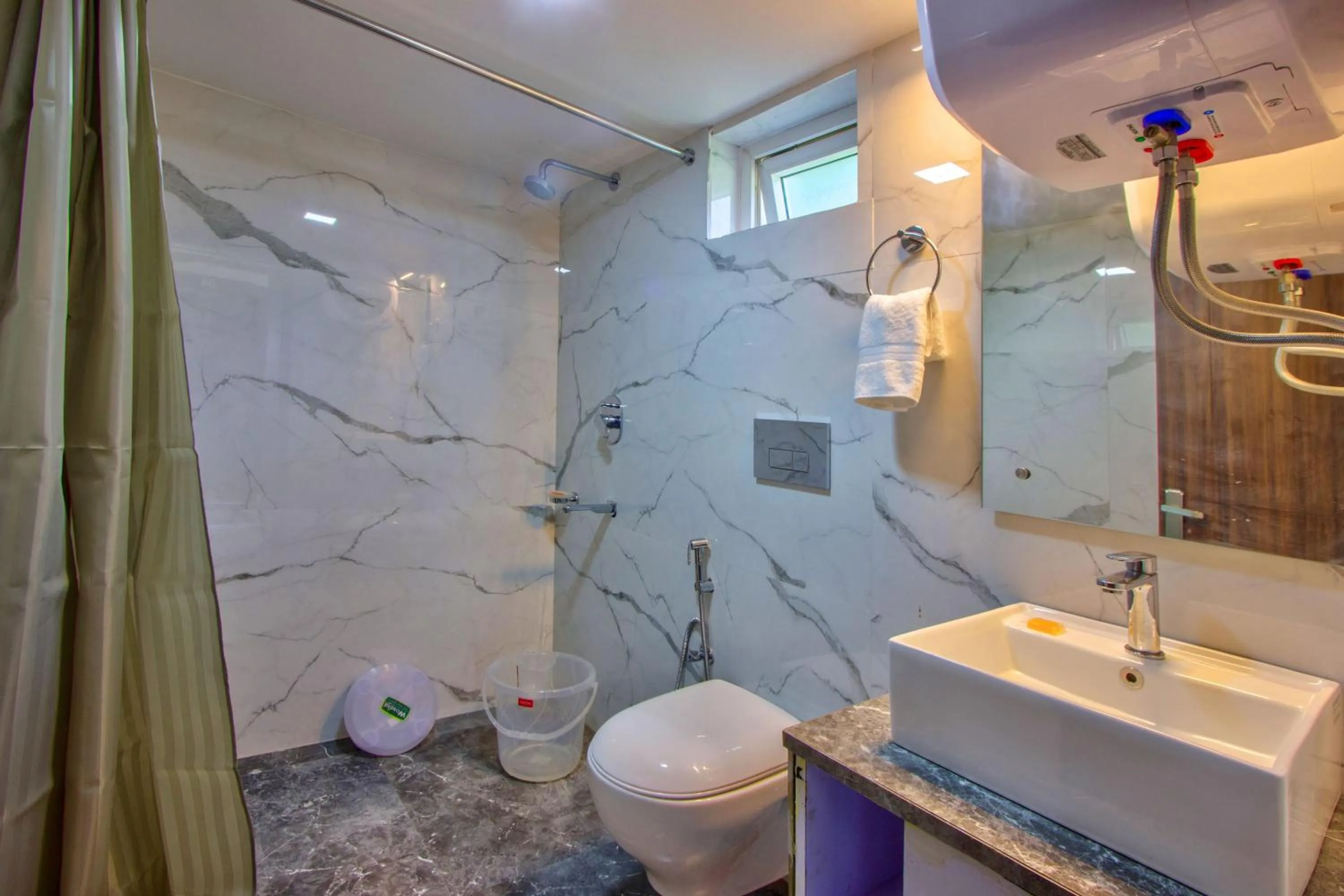 Login Katson Blue Manali