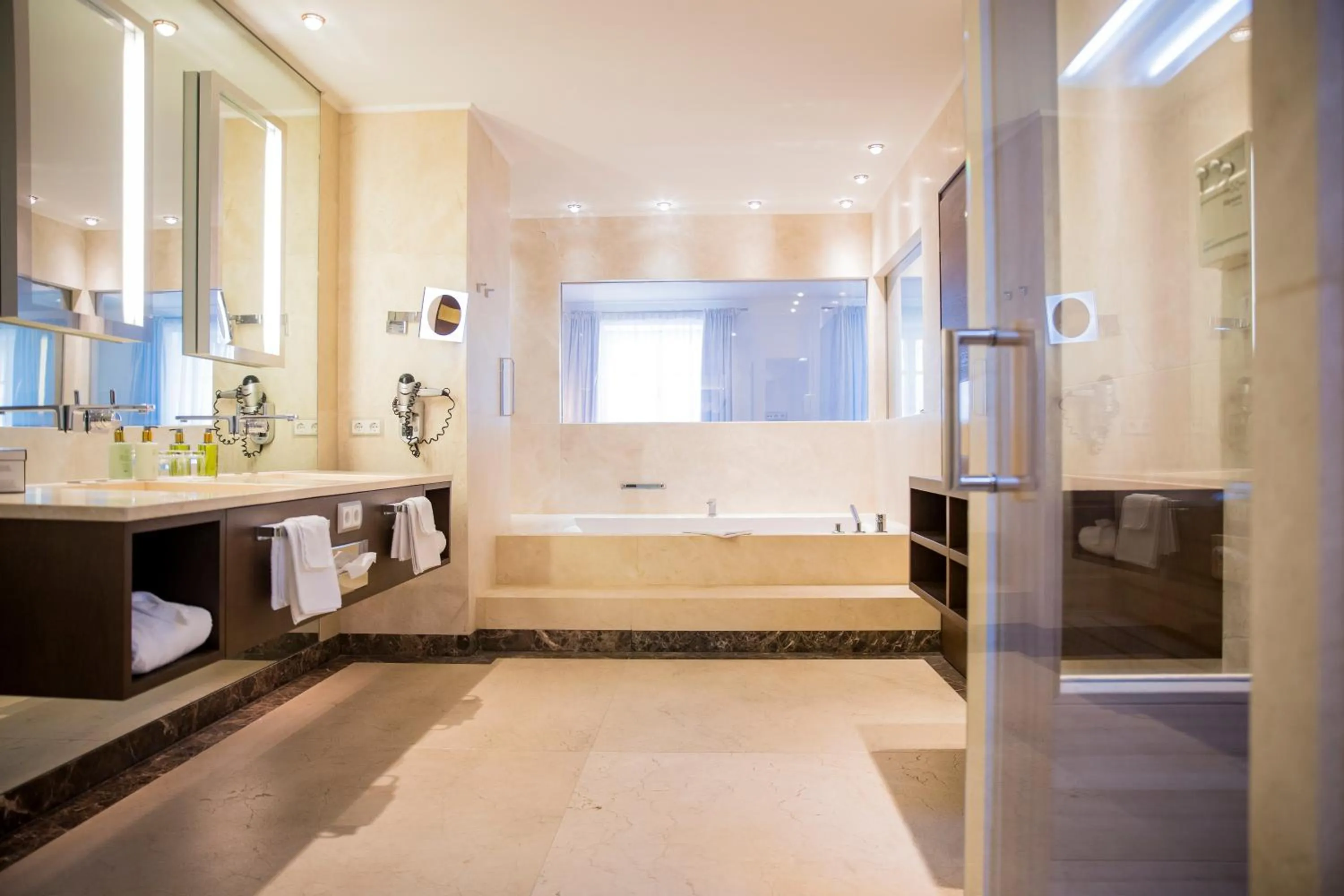 Bathroom, Bed in Iris Porsche Hotel & Restaurant