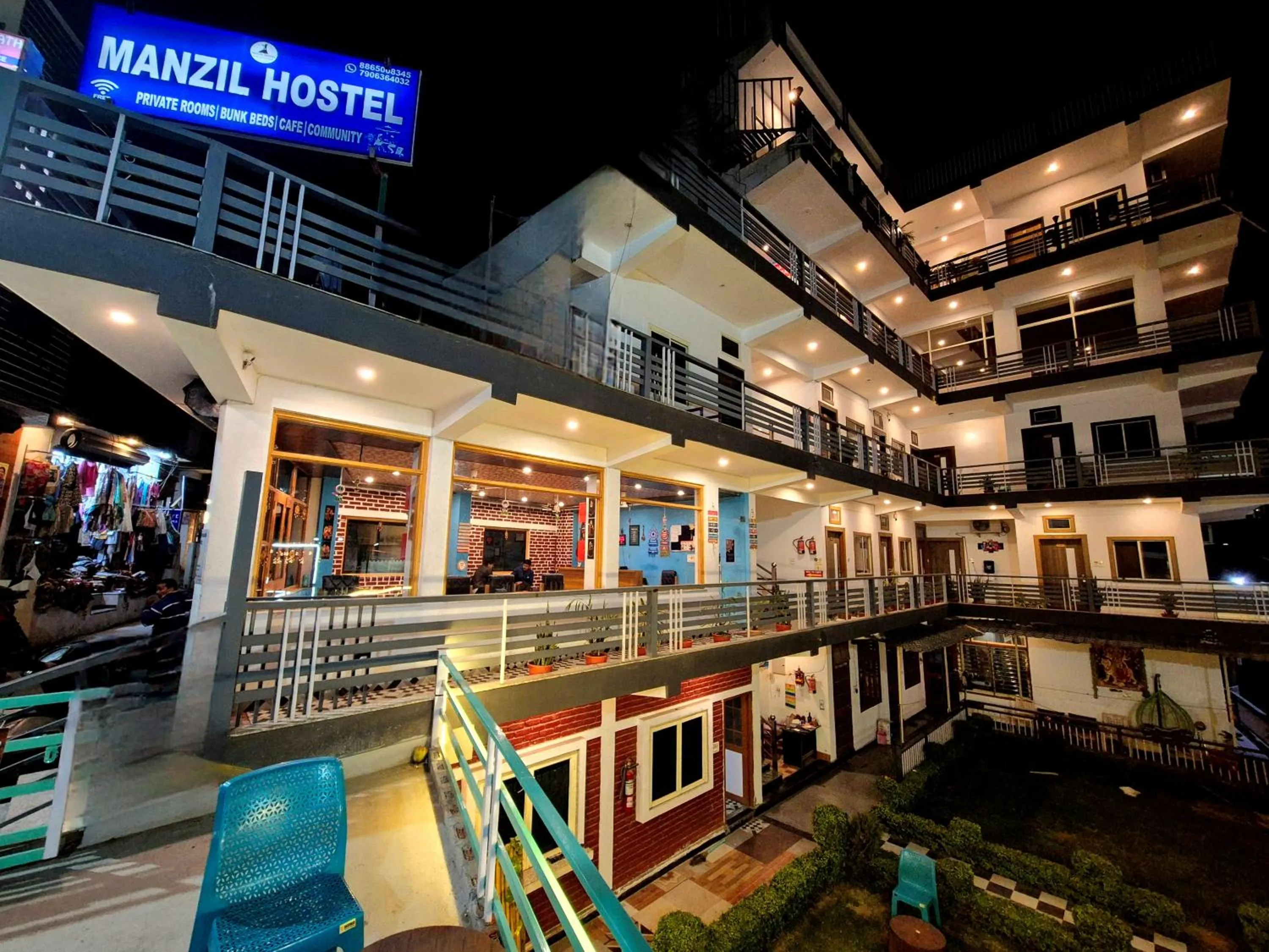 Manzil Hostel