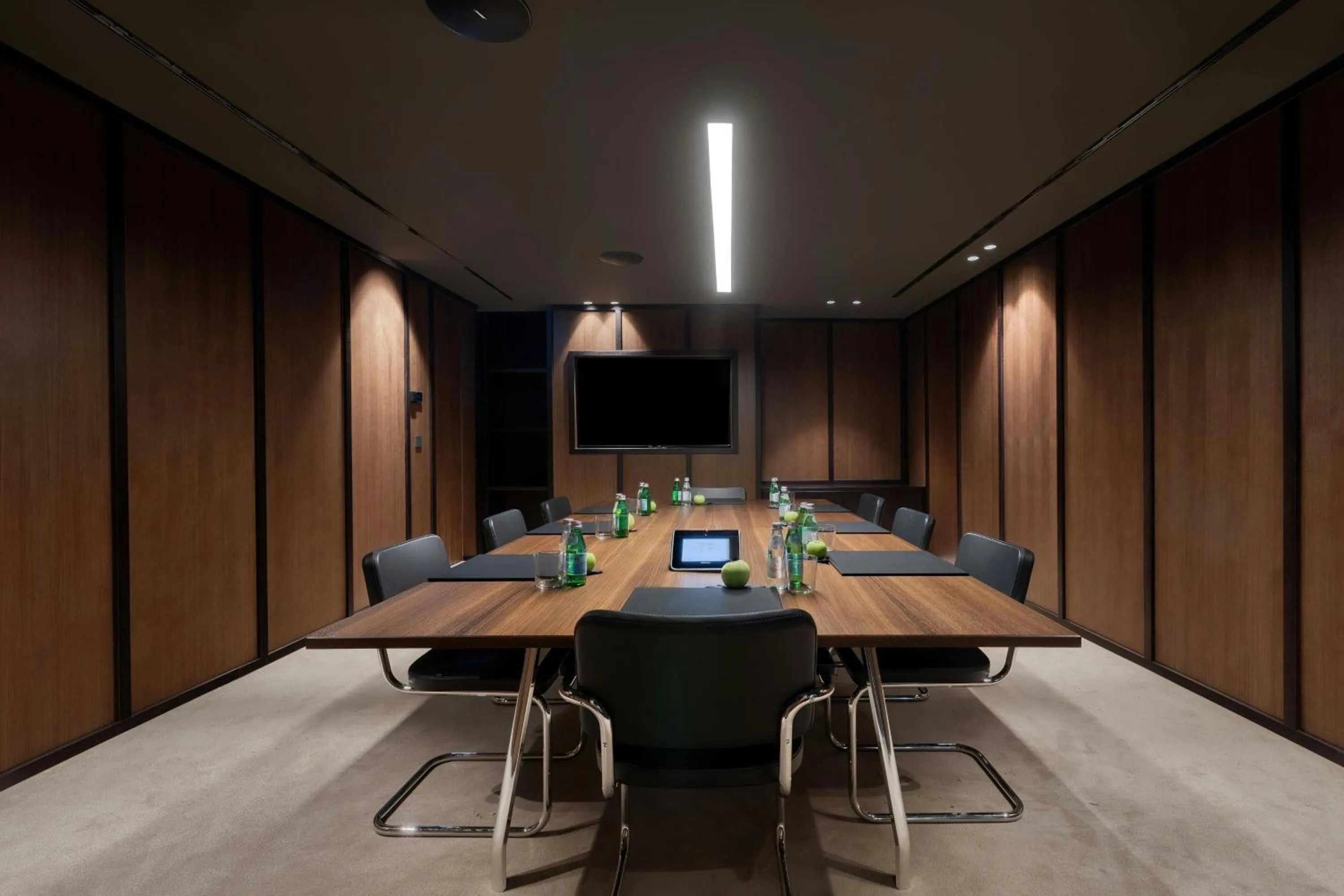 Meeting/conference room in Dorothea Hotel, Budapest, Autograph Collection