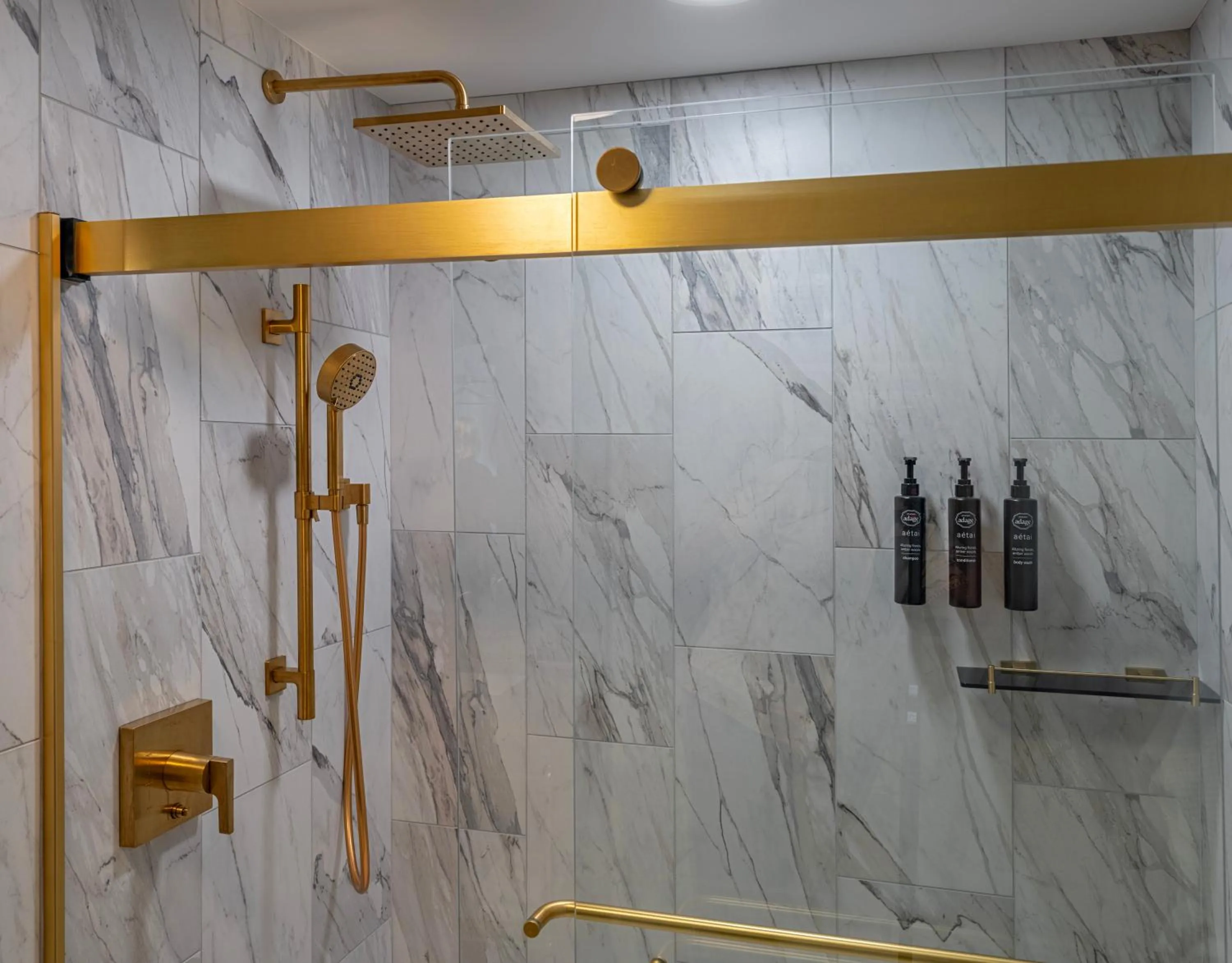 Bathroom in The Publisher, Downtown Fredericksburg, a Tribute Portfolio Hotel