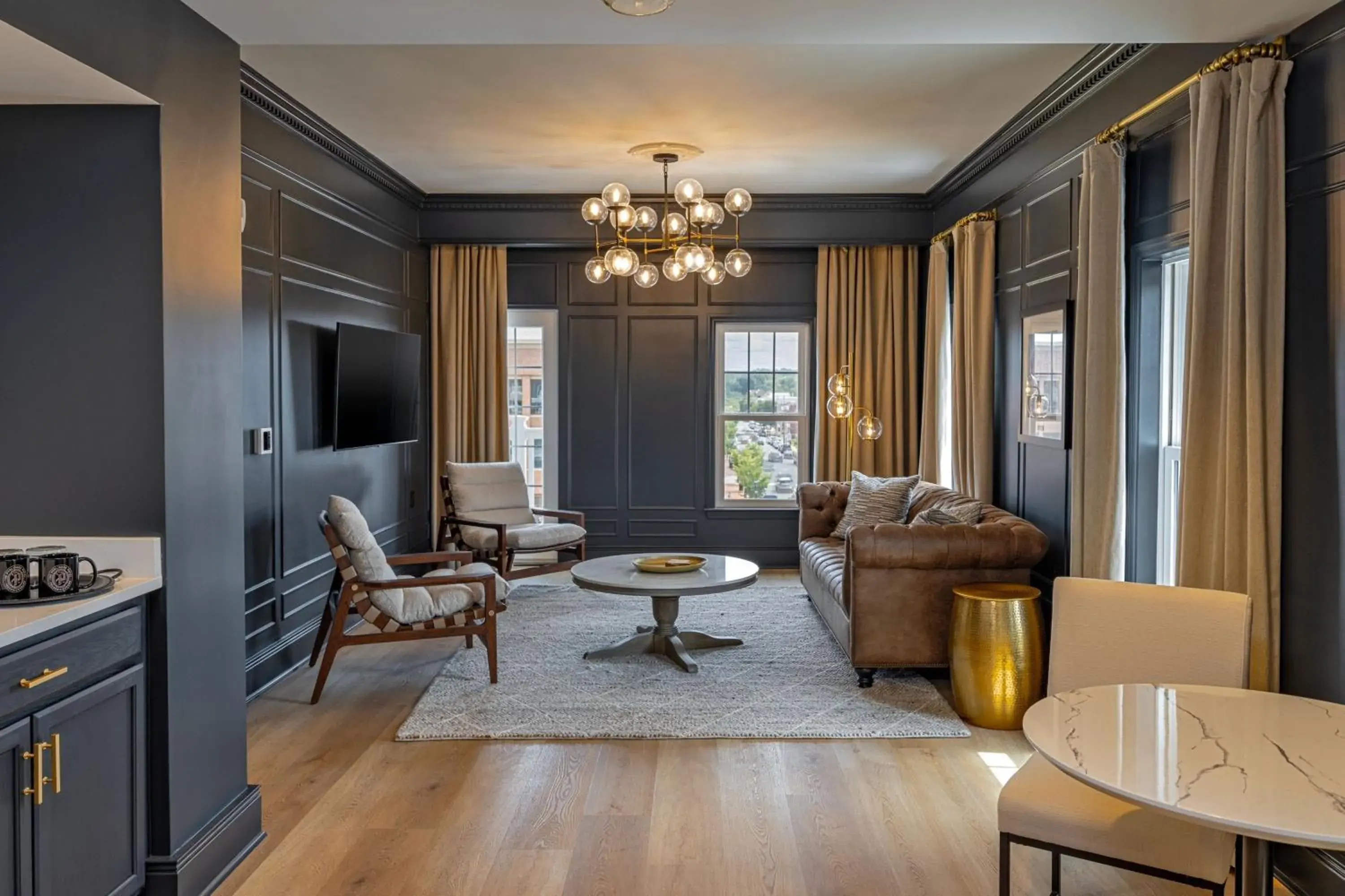 Living room in The Publisher, Downtown Fredericksburg, a Tribute Portfolio Hotel Living room in The Publisher, Downtown Fredericksburg, a Tribute Portfolio Hotel