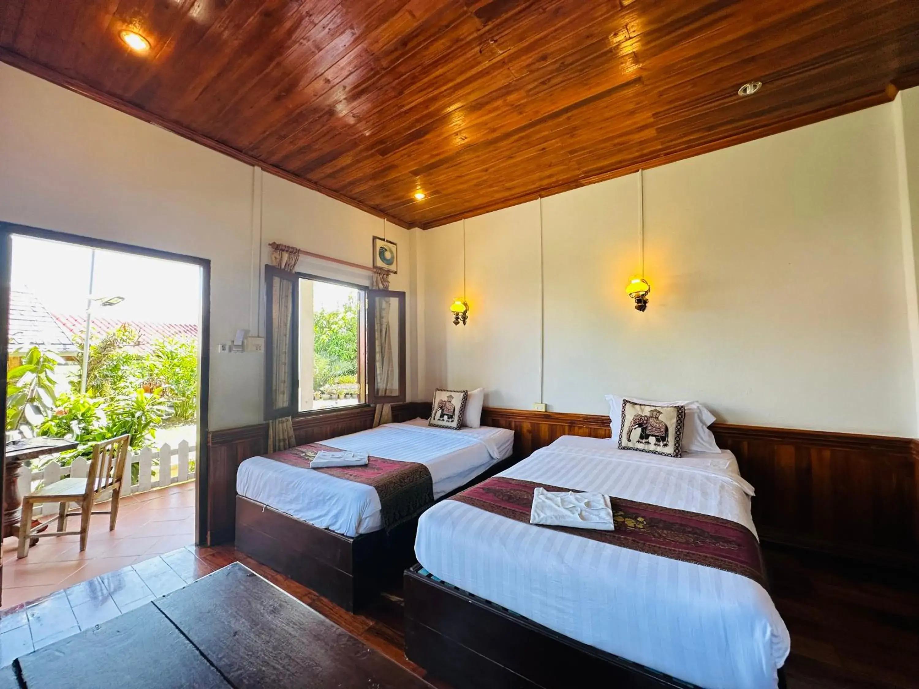 Bed in Kingkham Riverside Hotel Bed in Kingkham Riverside Hotel