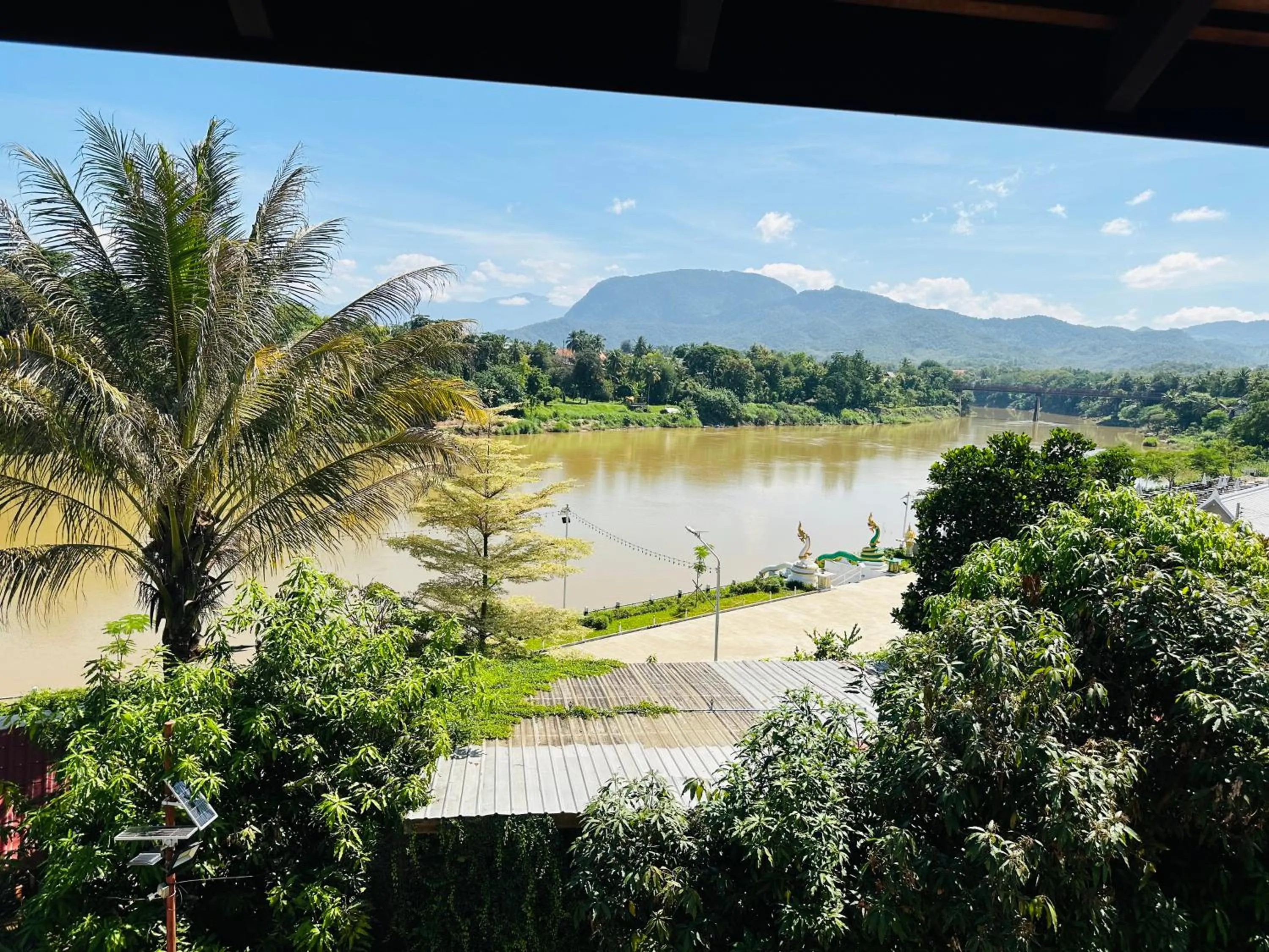 Nearby landmark in Kingkham Riverside Hotel