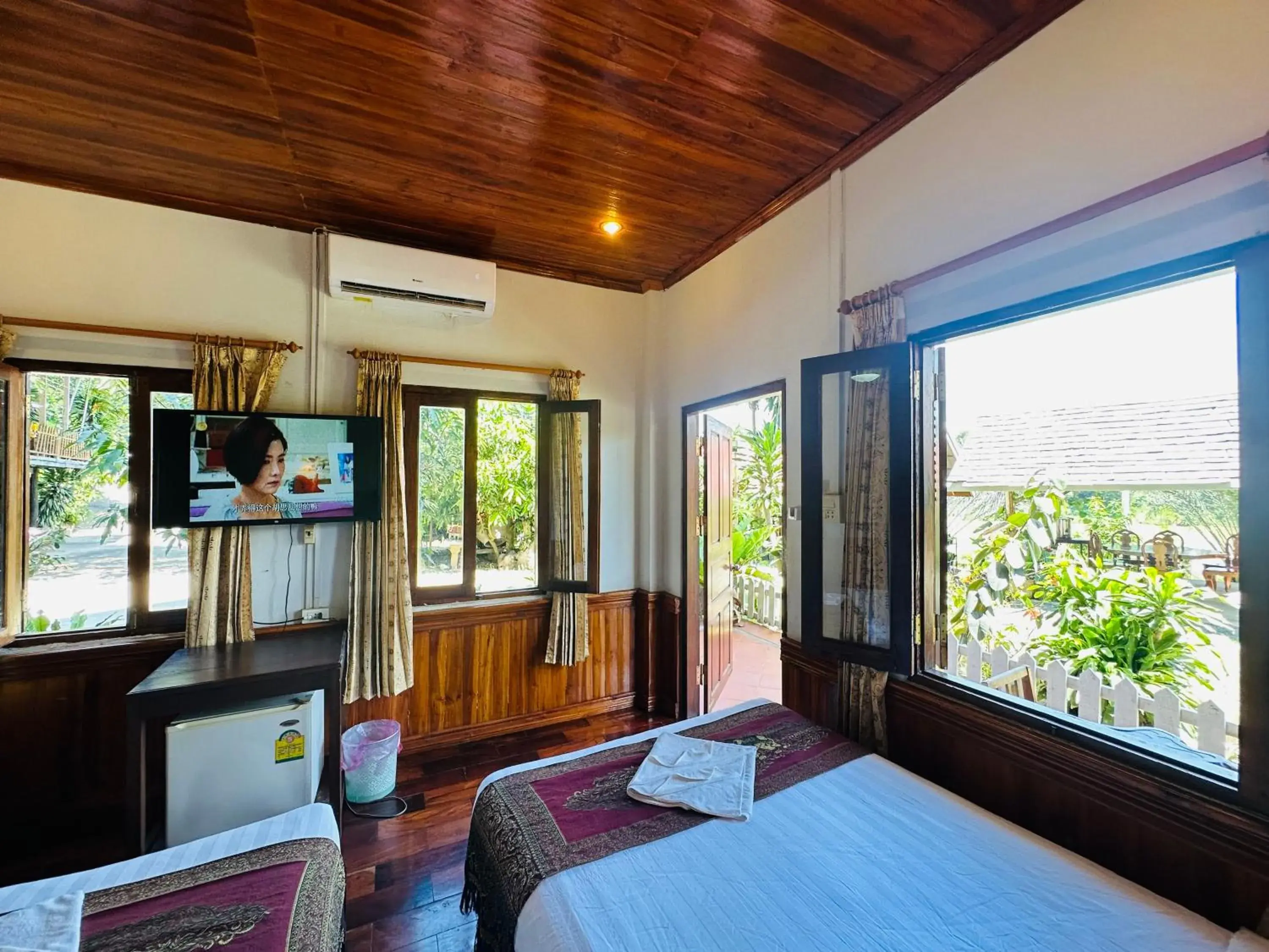 Bed in Kingkham Riverside Hotel Bed in Kingkham Riverside Hotel