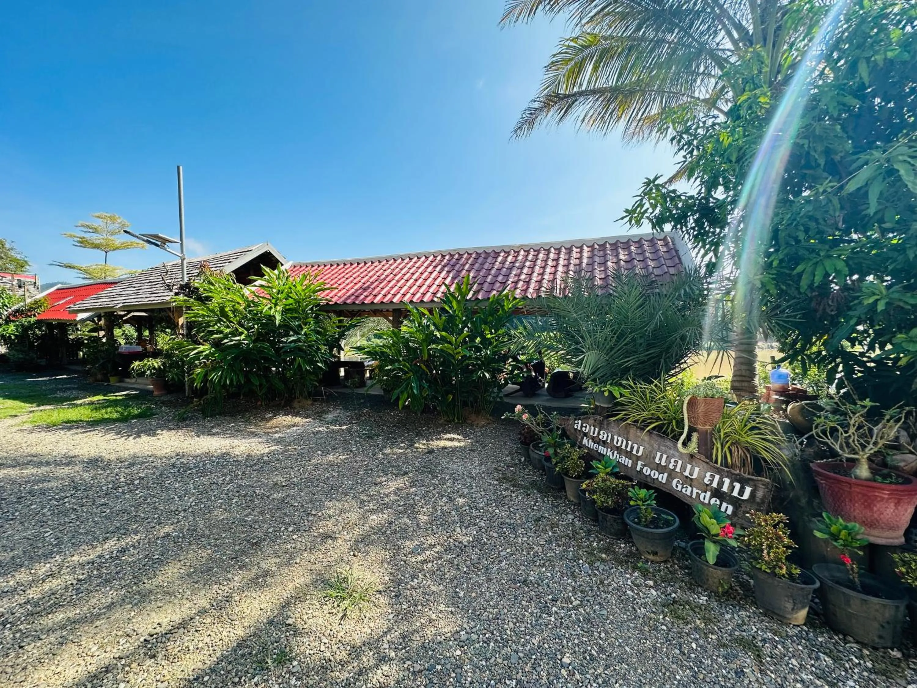 Spring in Kingkham Riverside Hotel