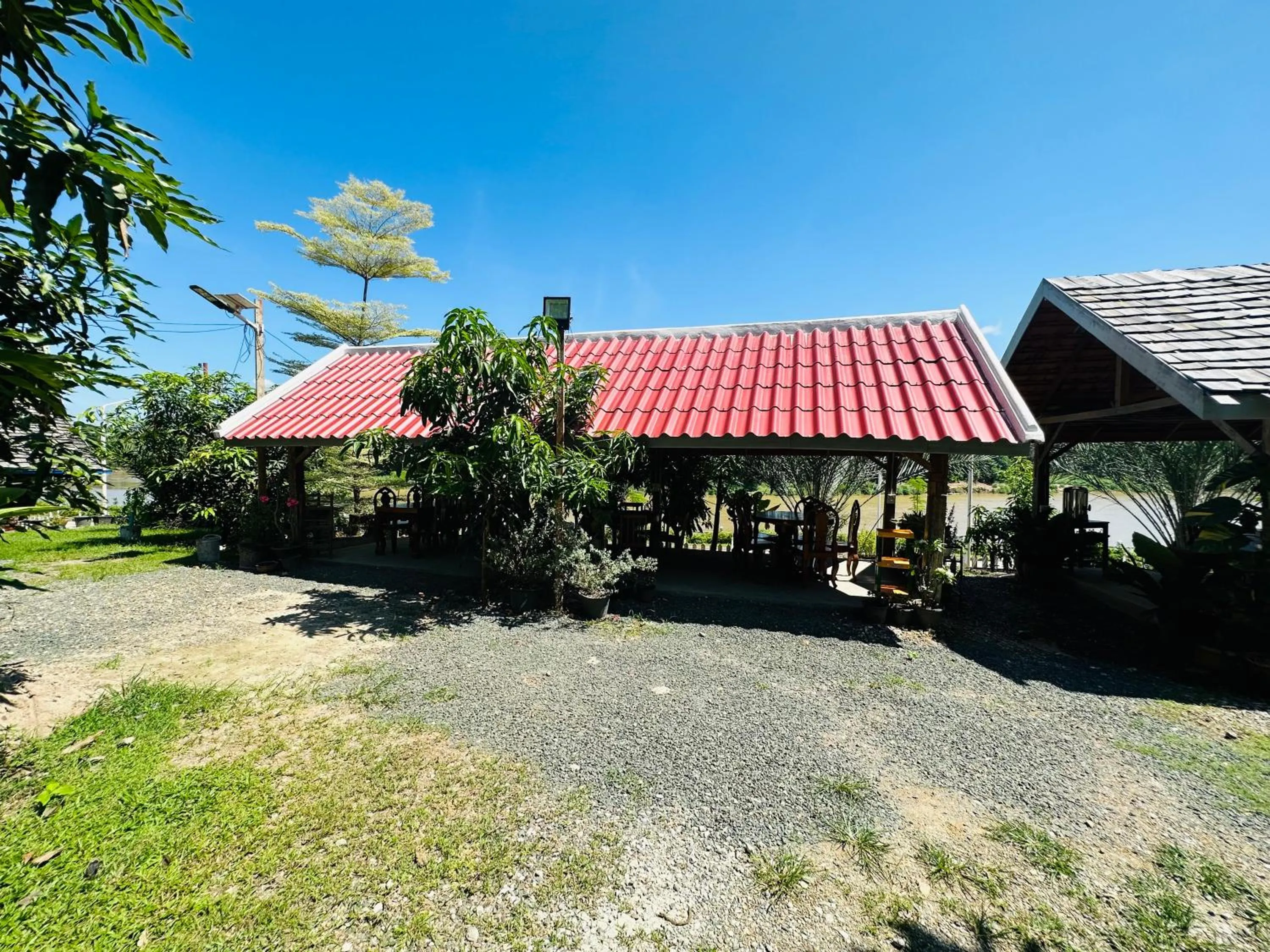 Property building in Kingkham Riverside Hotel