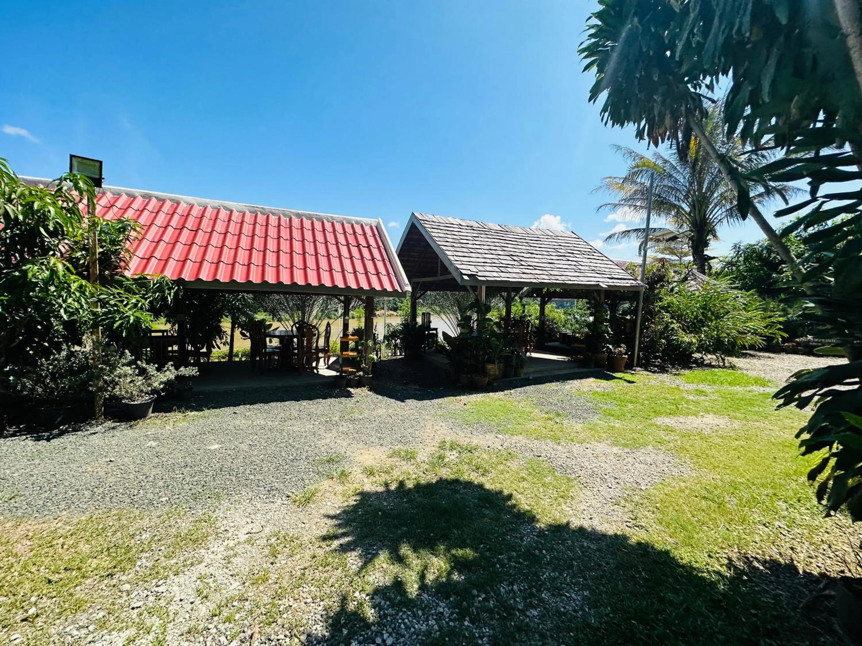 Property building in Kingkham Riverside Hotel