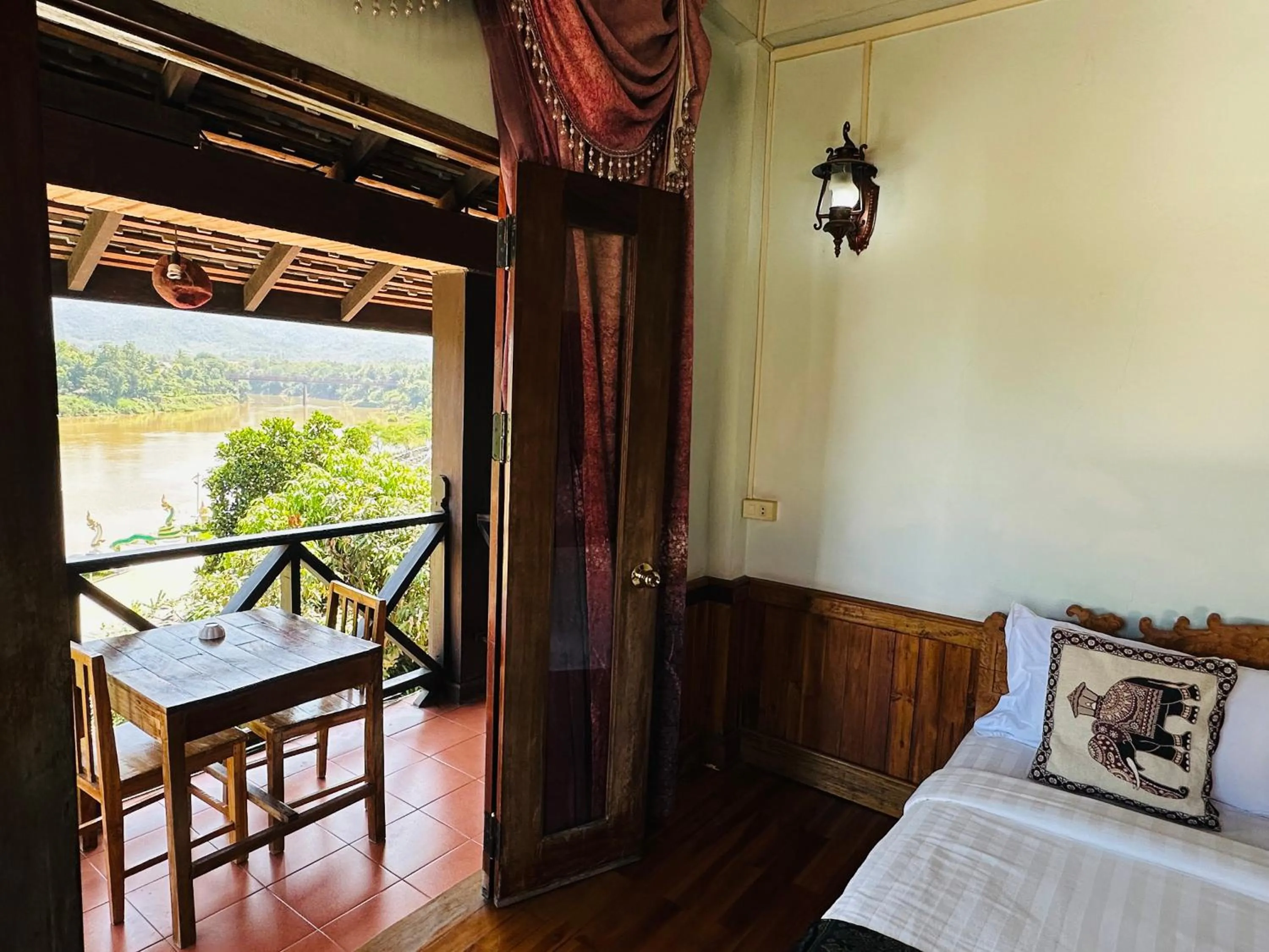 View (from property/room), Bed in Kingkham Riverside Hotel