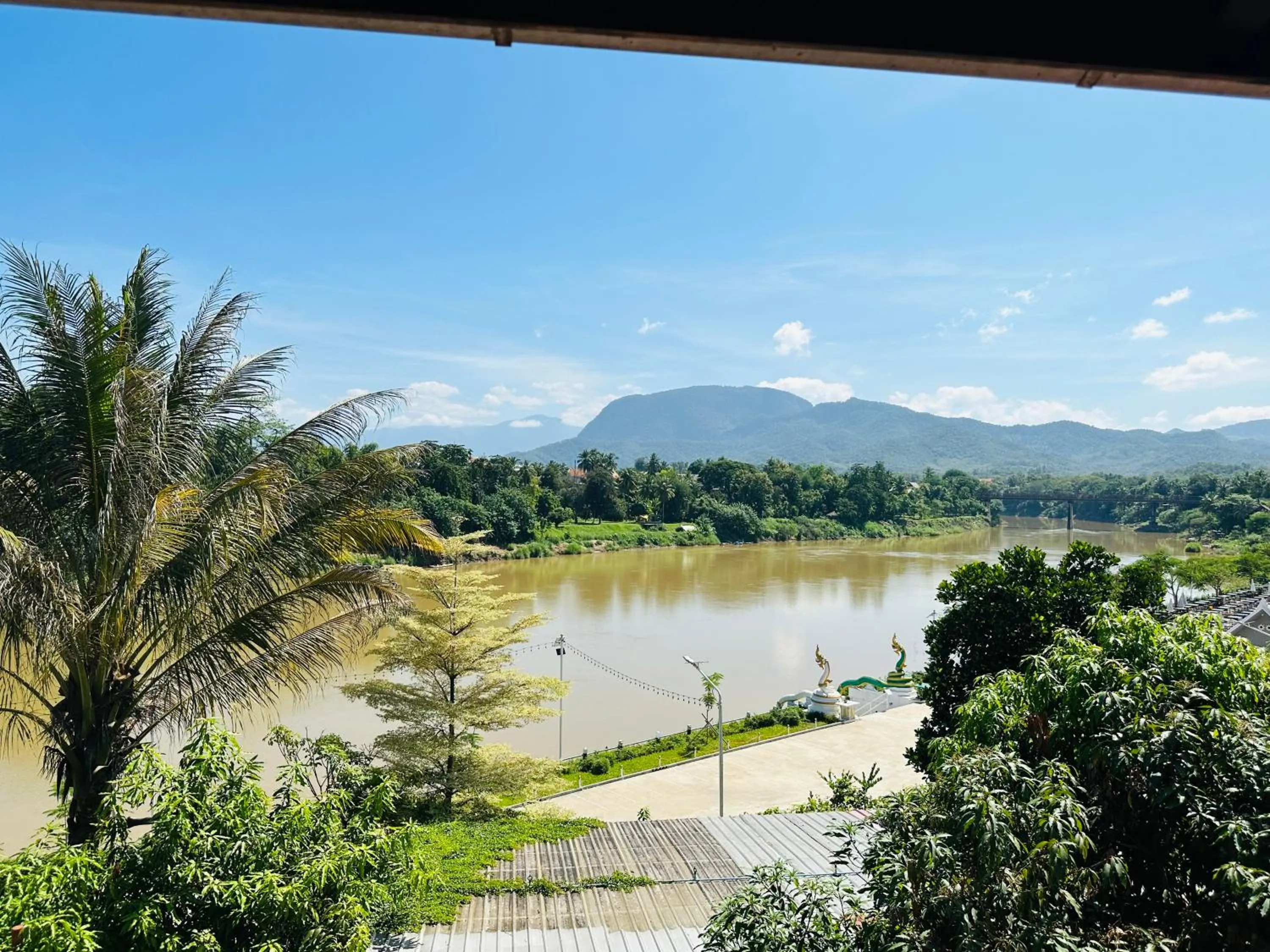 Nearby landmark in Kingkham Riverside Hotel
