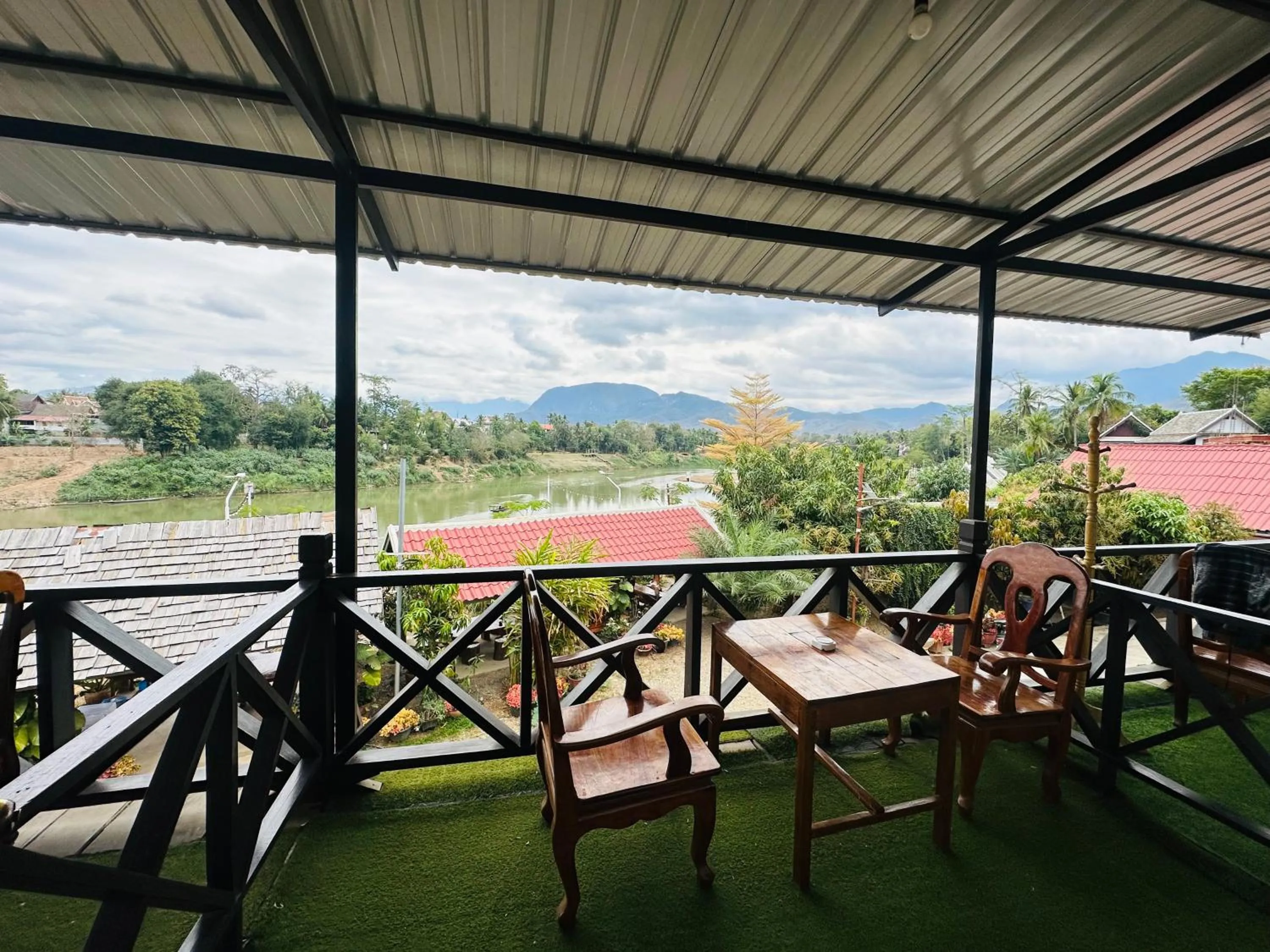 Balcony/Terrace in Kingkham Riverside Hotel