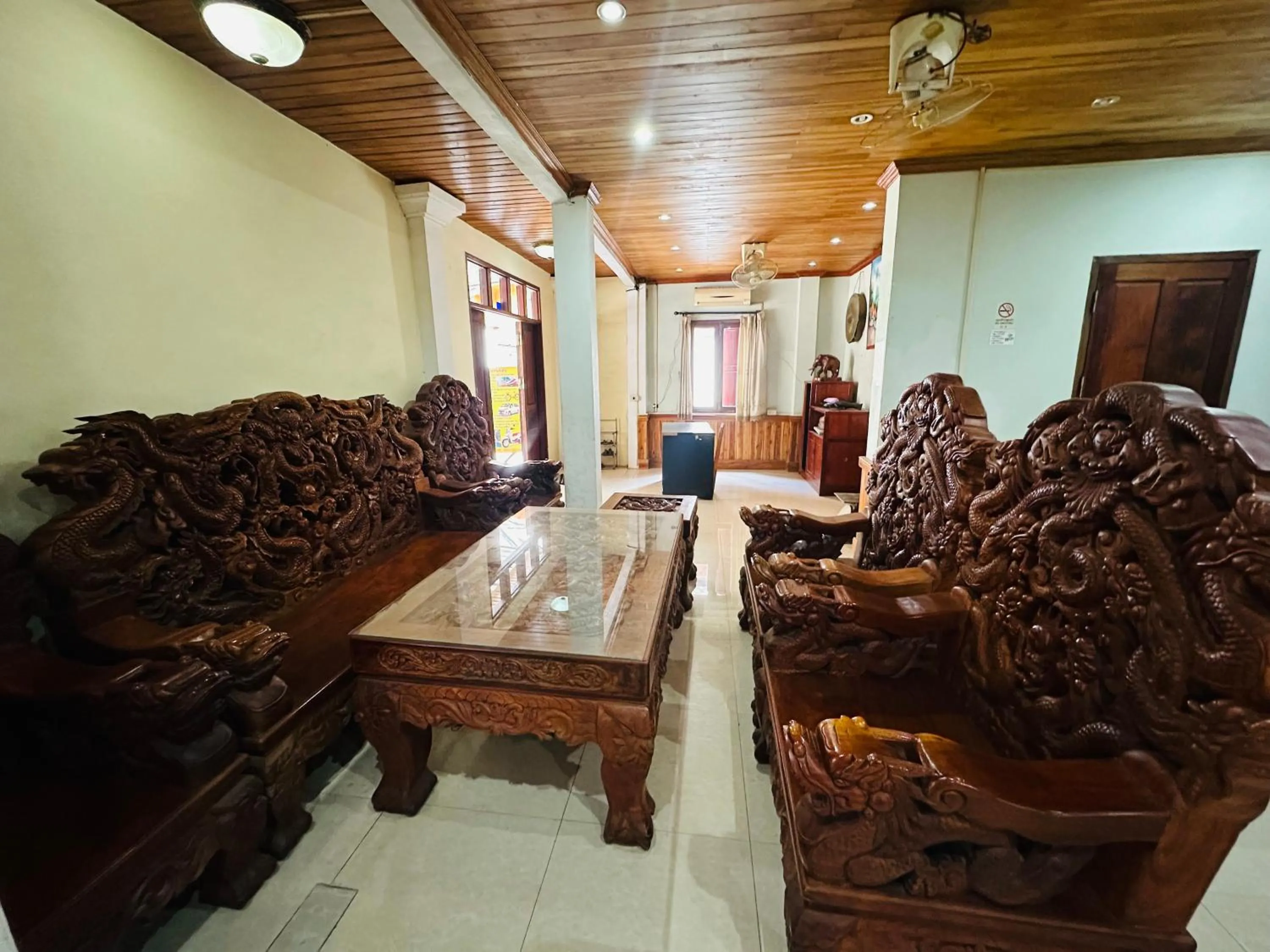Living room in Kingkham Riverside Hotel