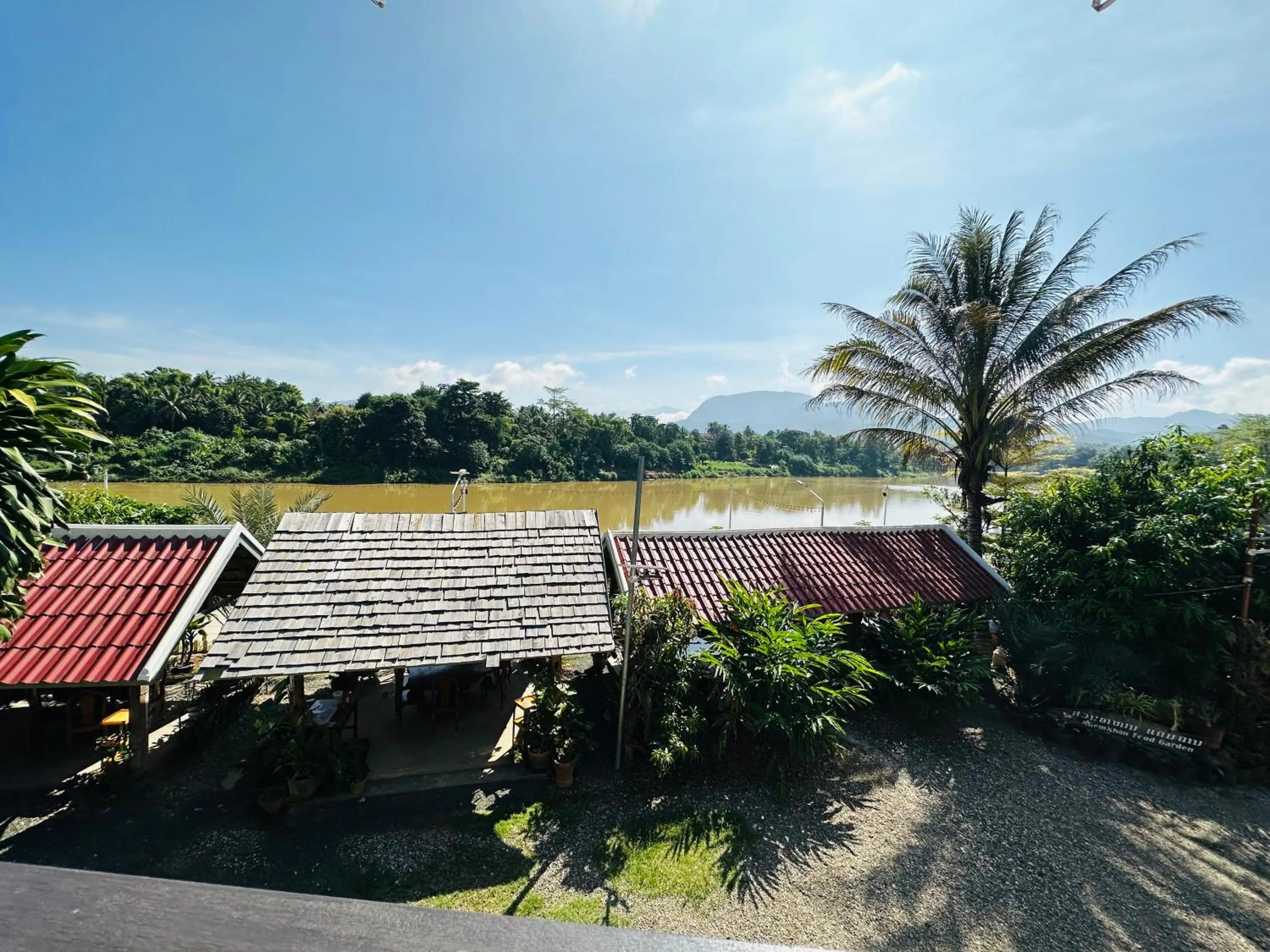 Day in Kingkham Riverside Hotel