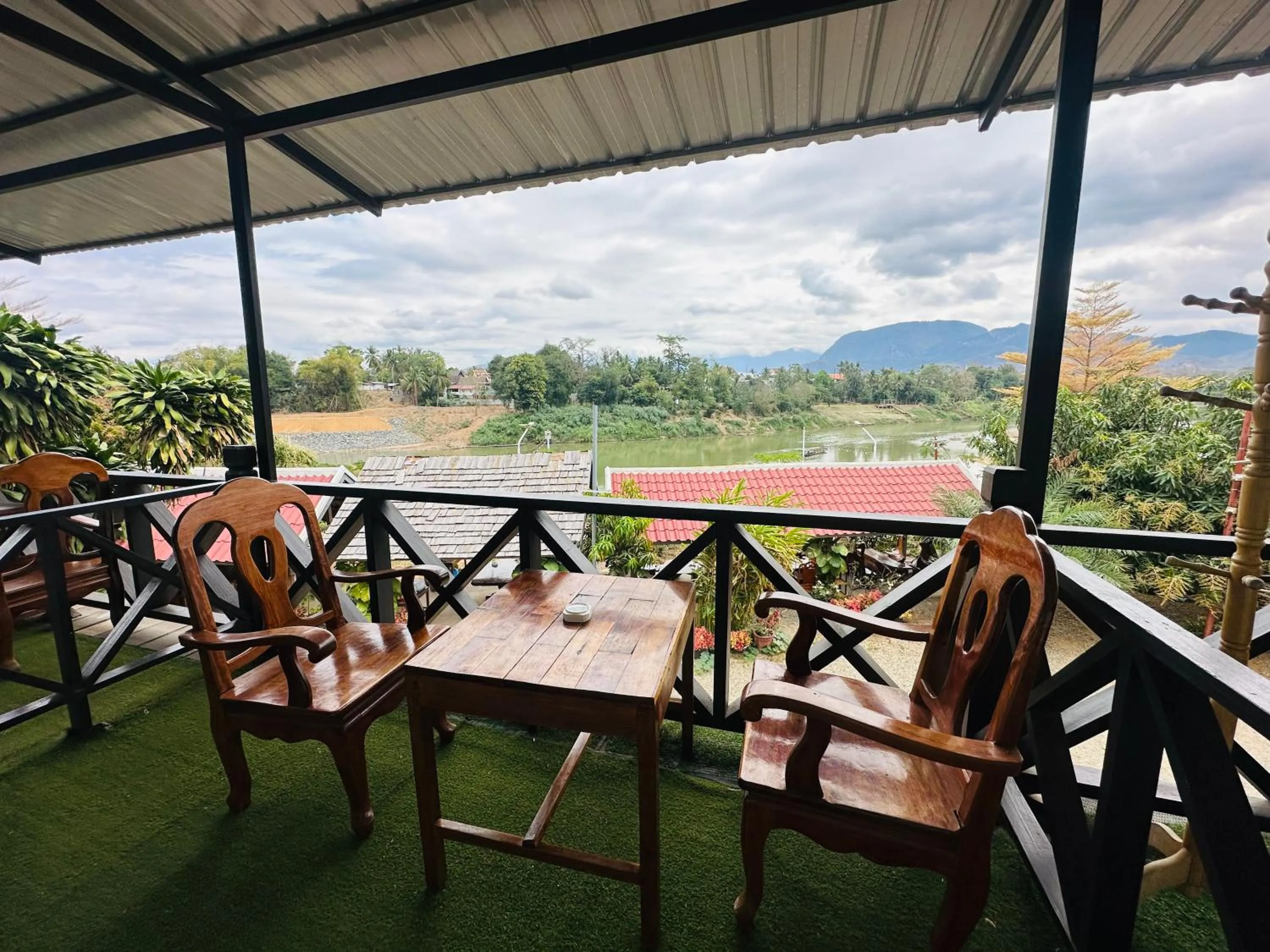 Balcony/Terrace in Kingkham Riverside Hotel