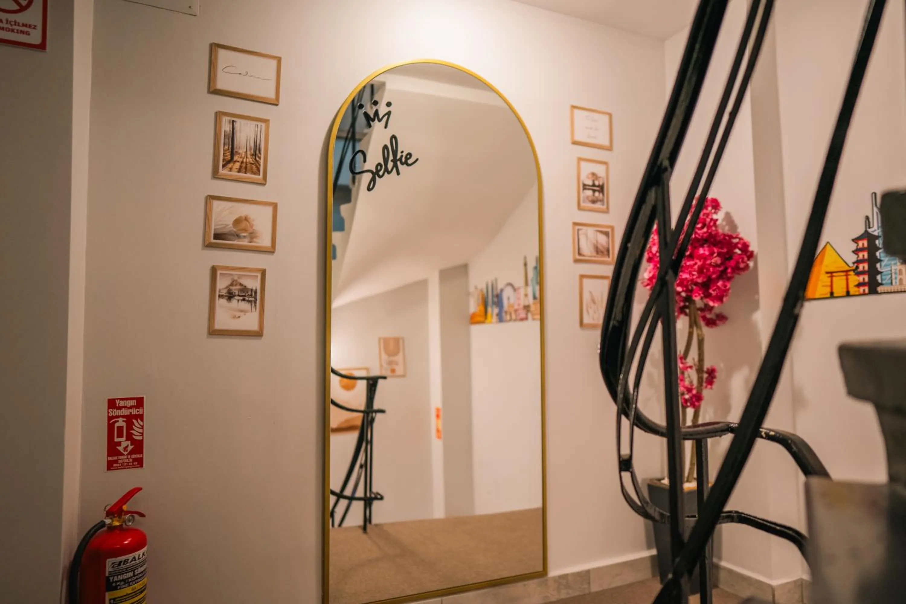 Lobby or reception in Taksim Santa Lucia Hotel