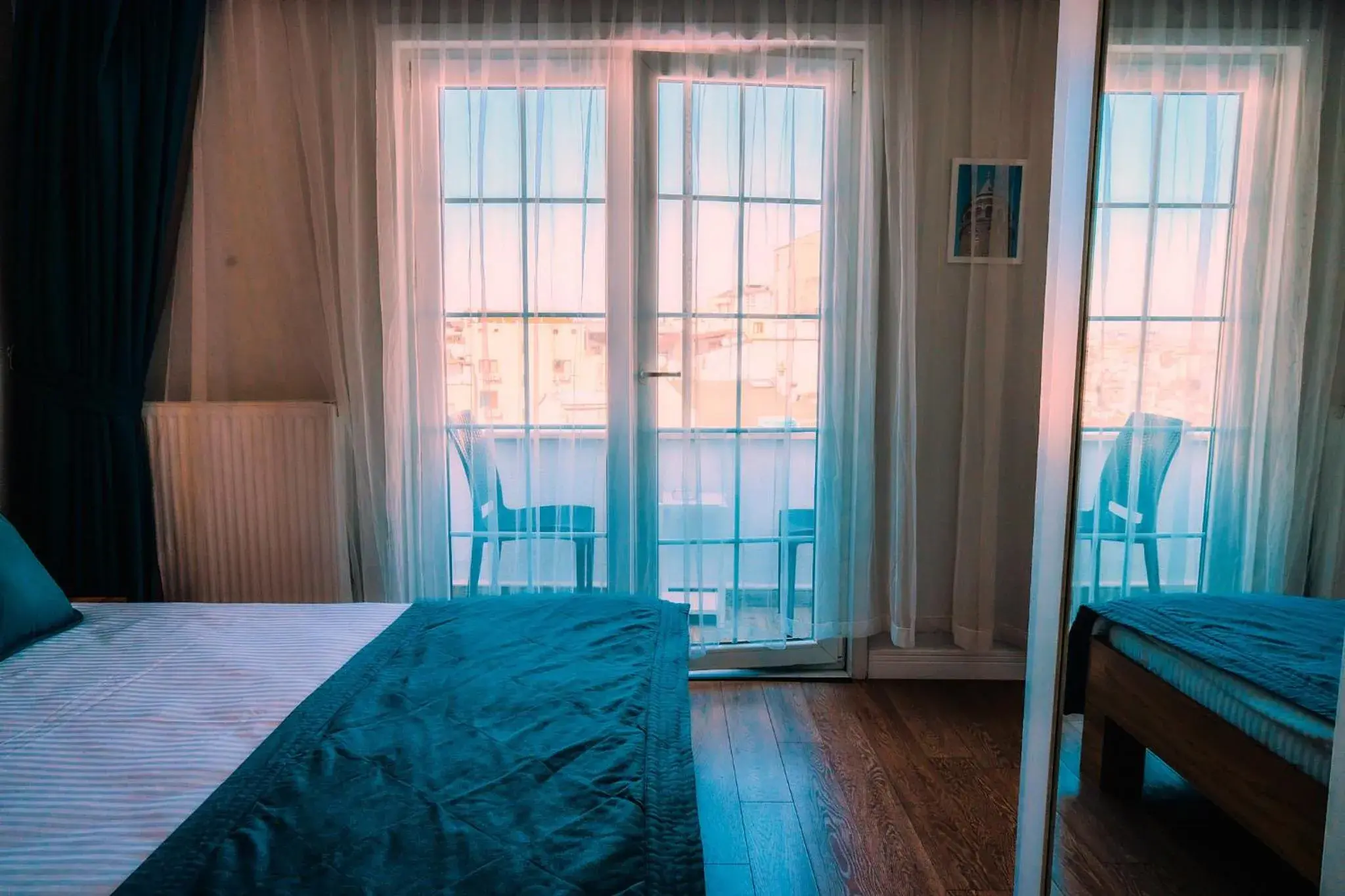 Photo of the whole room, Bed in Taksim Santa Lucia Hotel Photo of the whole room, Bed in Taksim Santa Lucia Hotel