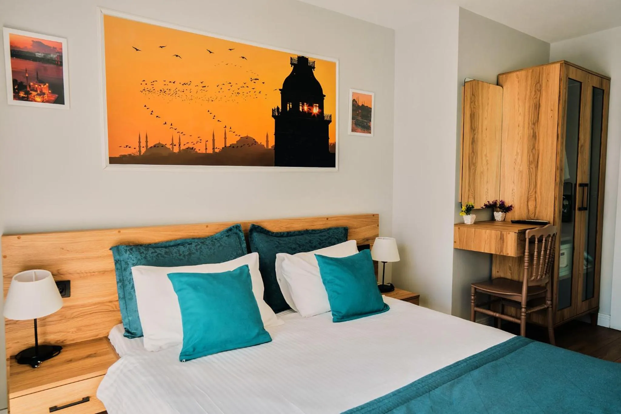 Bed in Taksim Santa Lucia Hotel