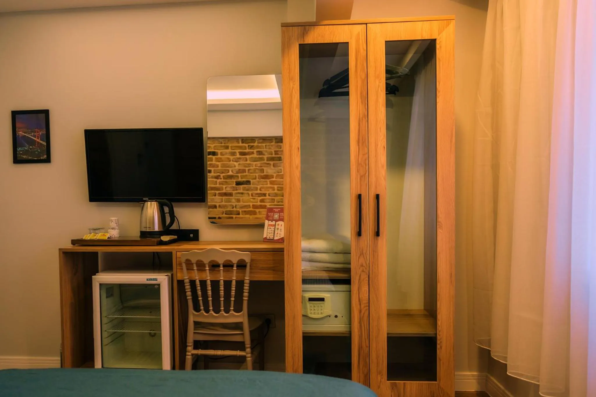 TV and multimedia in Taksim Santa Lucia Hotel