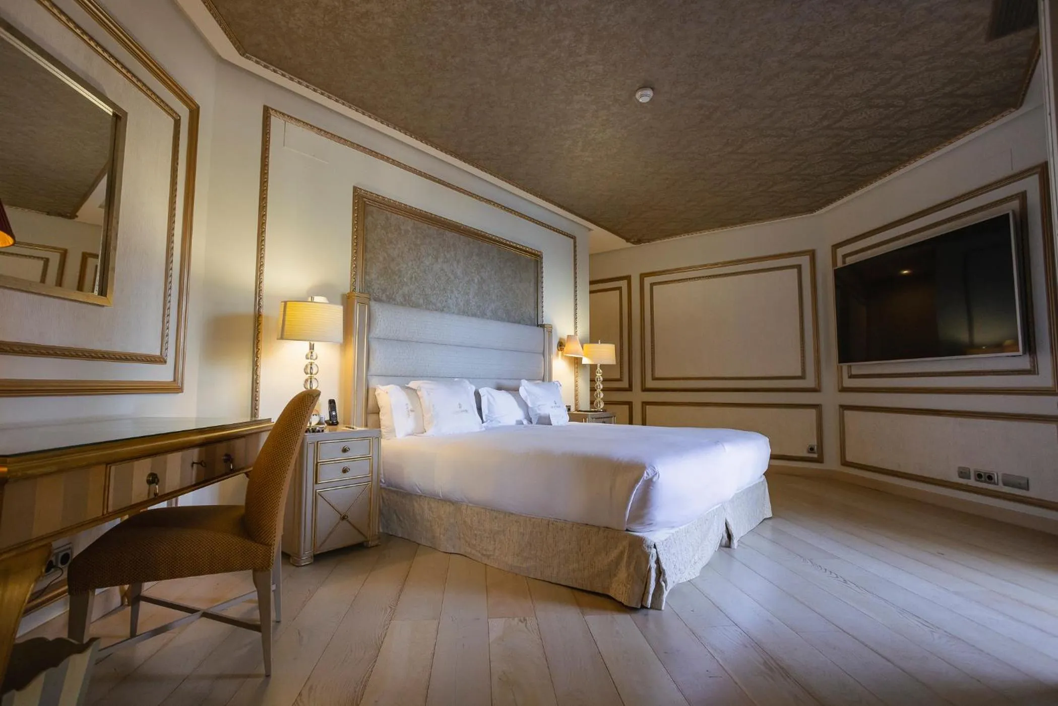 Bed in Las Dunas Grand Luxury