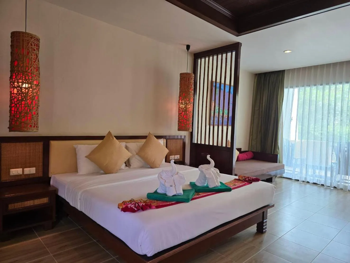 Bed in Hotel and Beach Bungalow at Lanta Resort