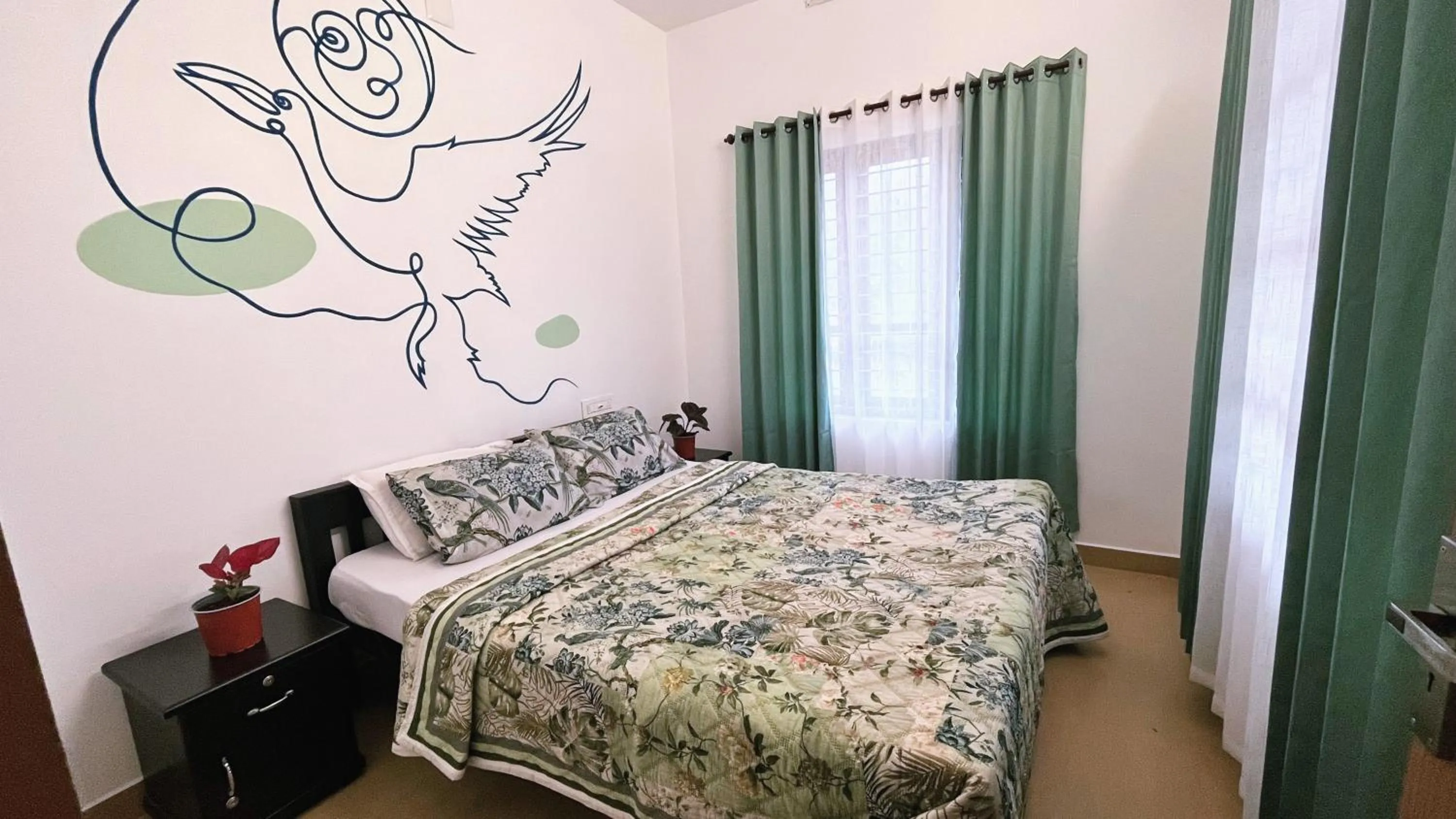 Bed in Moon Wings Mountain Resort, Kanthalloor