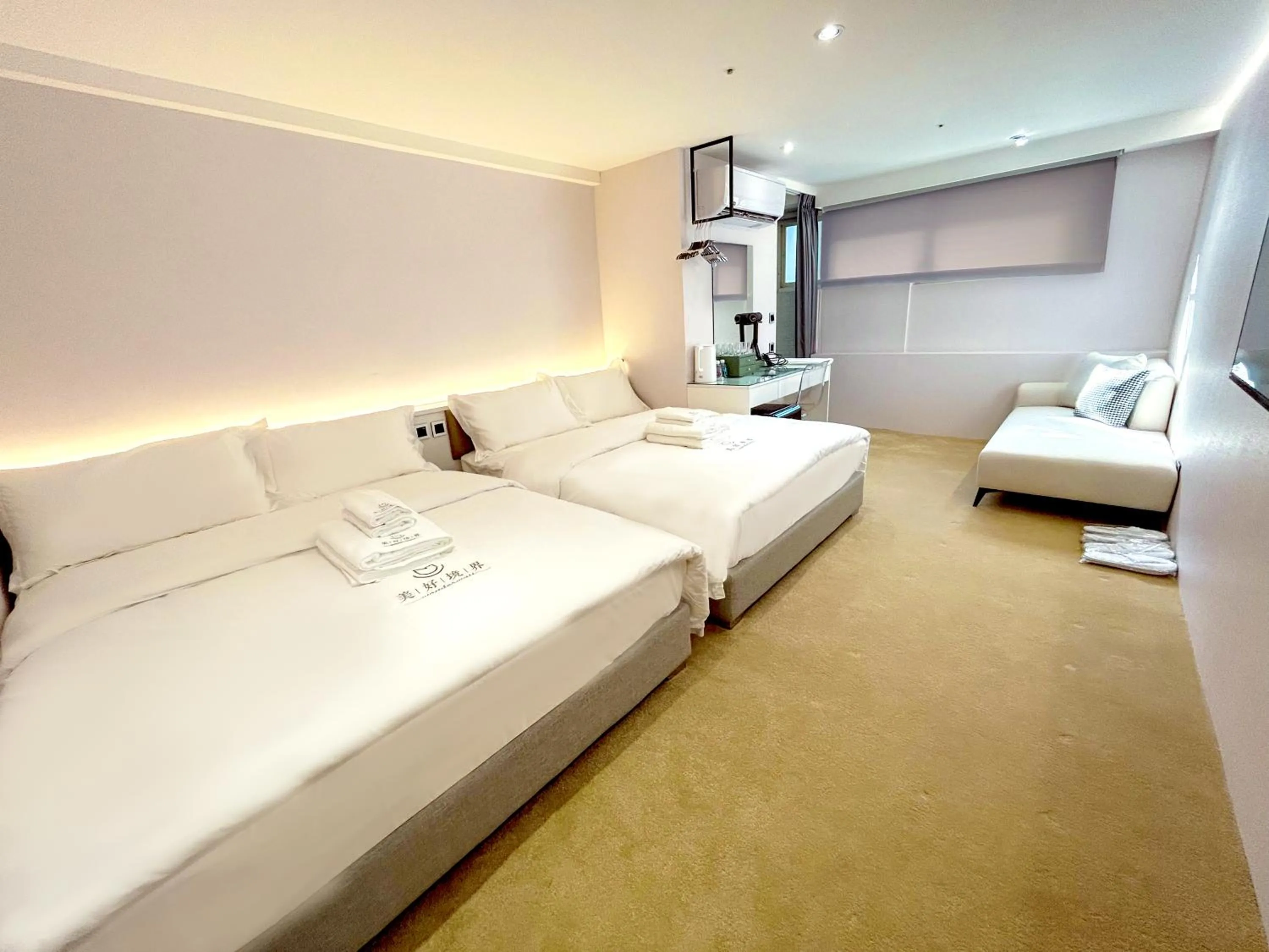 Bed in Wonderwall Ximending