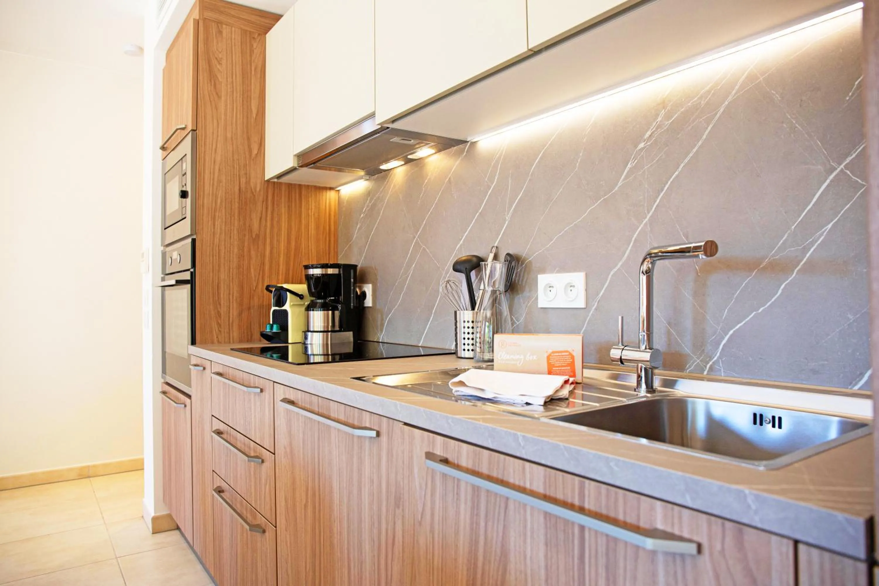 Coffee/tea facilities in Résidence Pierre & Vacances Premium Domaine du Golfe du Lion