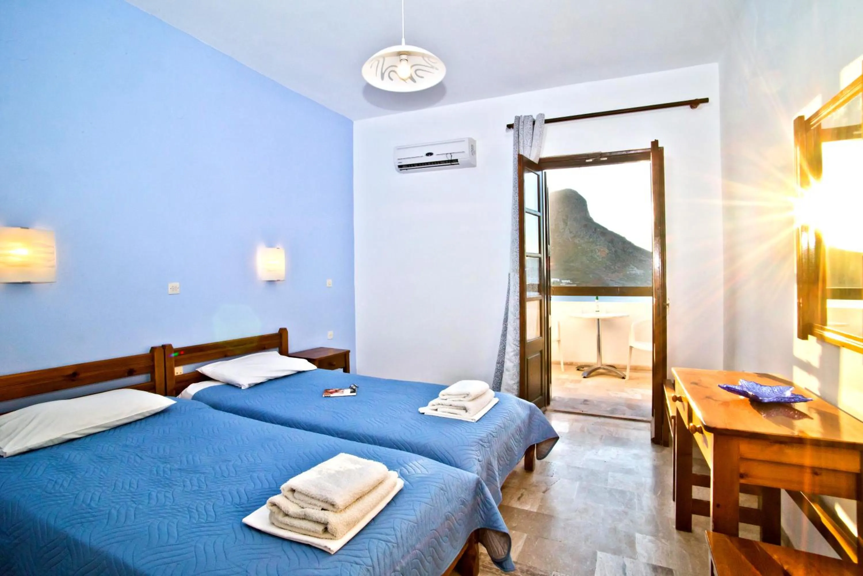 Bedroom, Bed in Pegasus