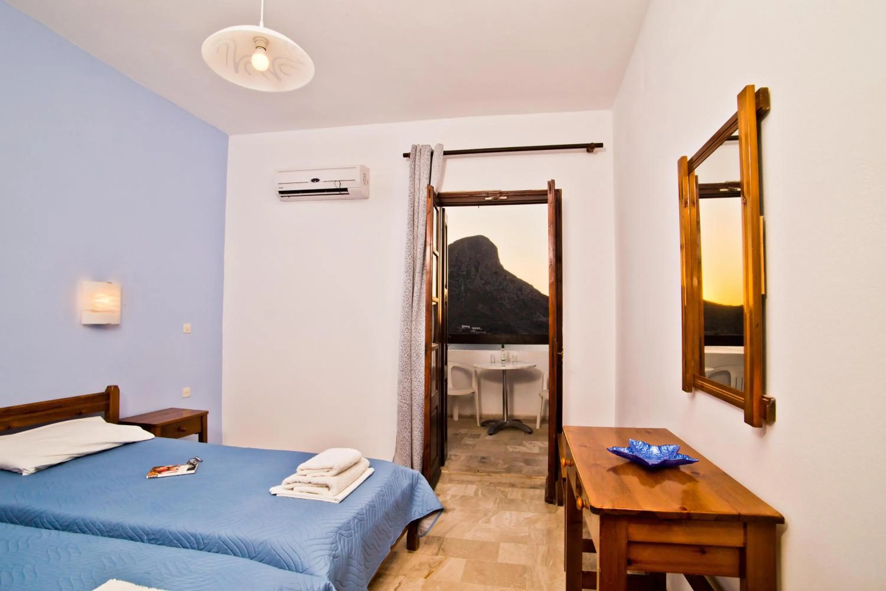 Bedroom, Bed in Pegasus