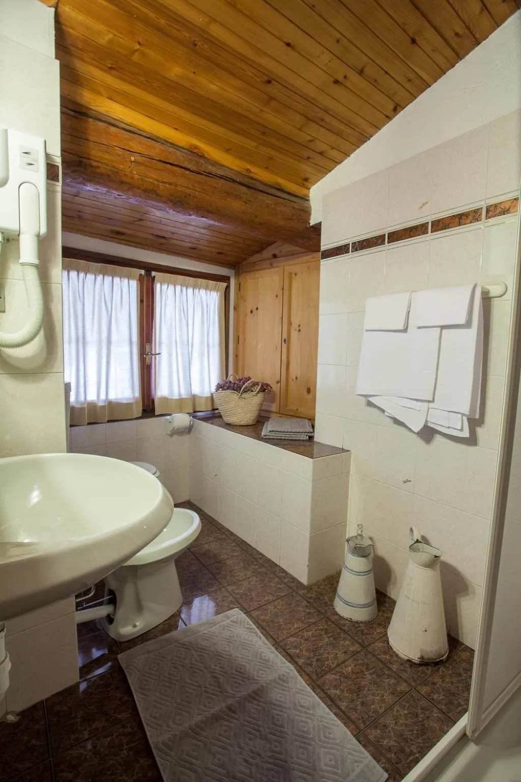 Bathroom in Hotel Funivia