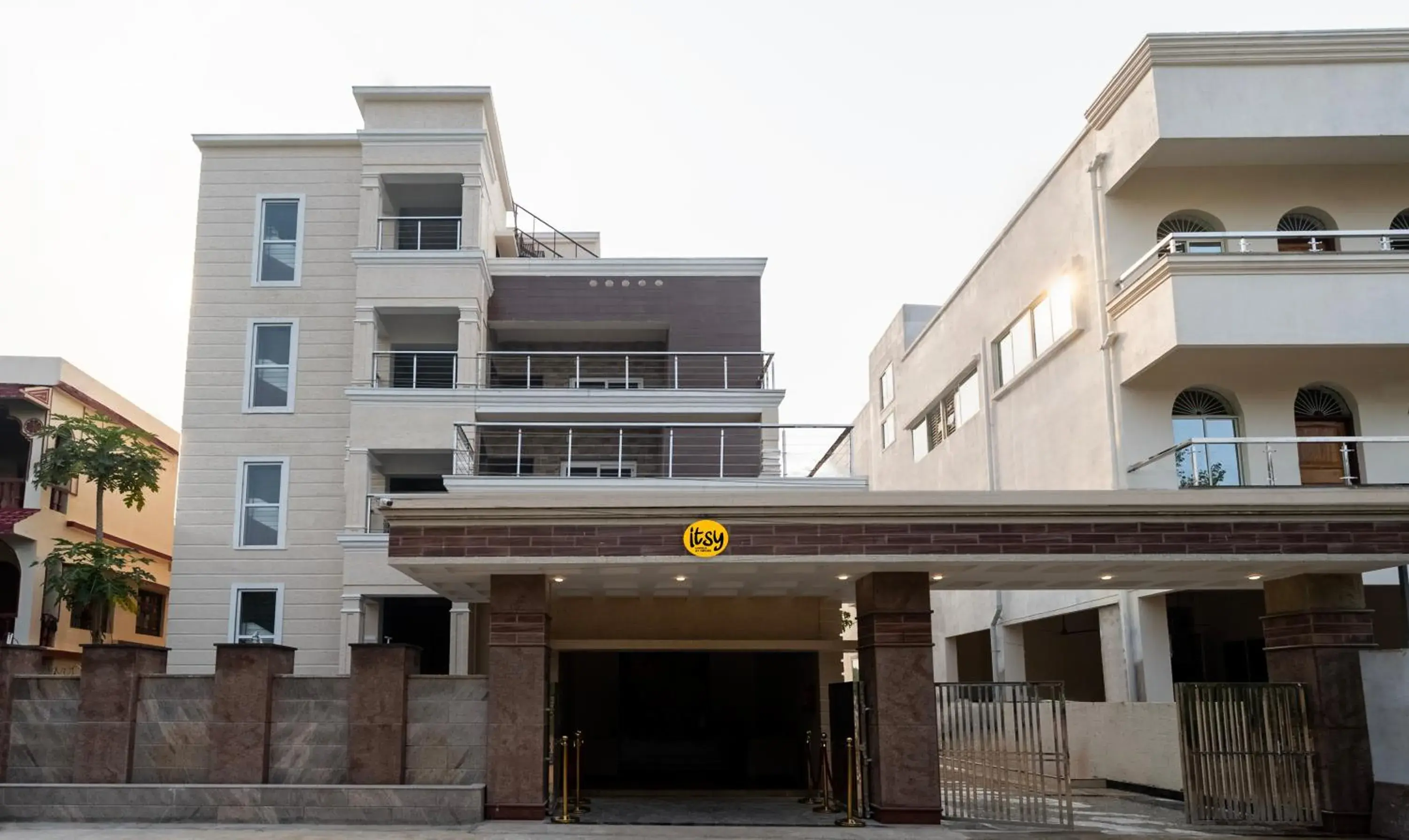 Facade/entrance in Itsy Hotels Greenland Jungle View Facade/entrance in Itsy Hotels Greenland Jungle View