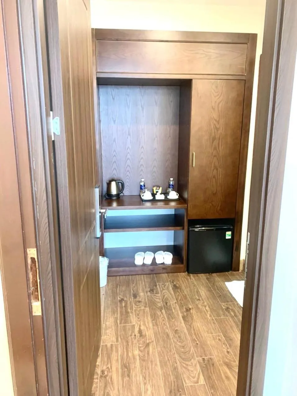 Photo of the whole room in Royal Hotel Sài Đồng - Long Biên