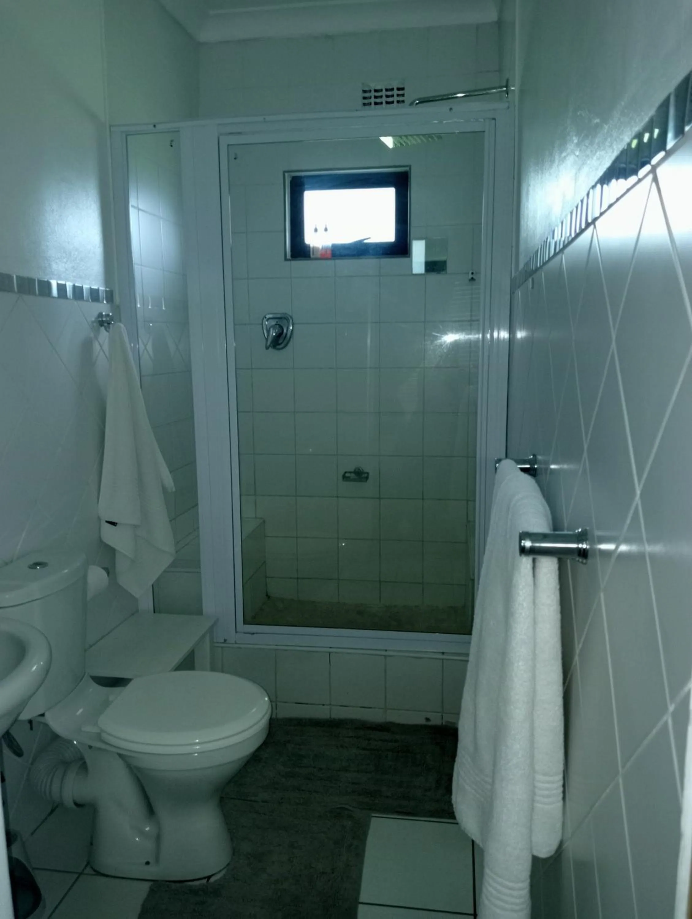 Shower in A Cherry Lane Self Catering and B&B