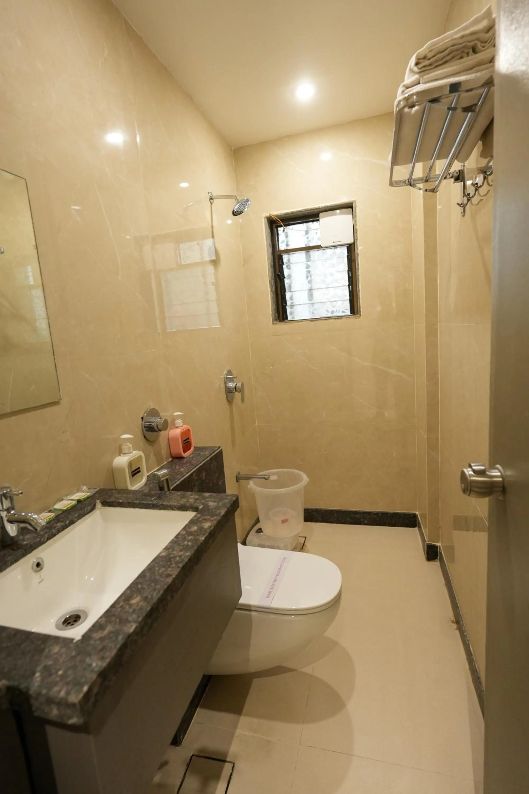 Shower in Hotel Sai Kamal