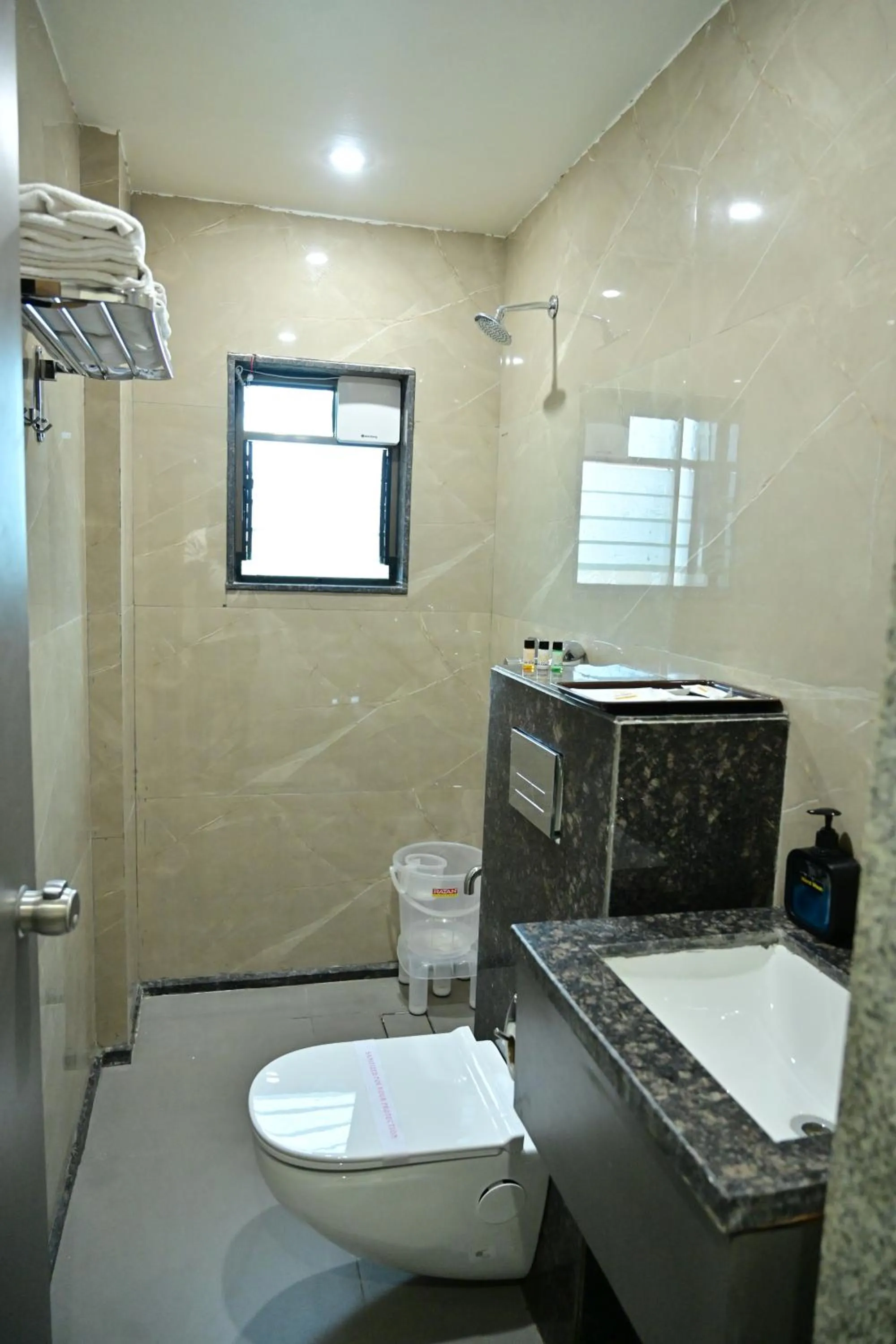 Shower in Hotel Sai Kamal