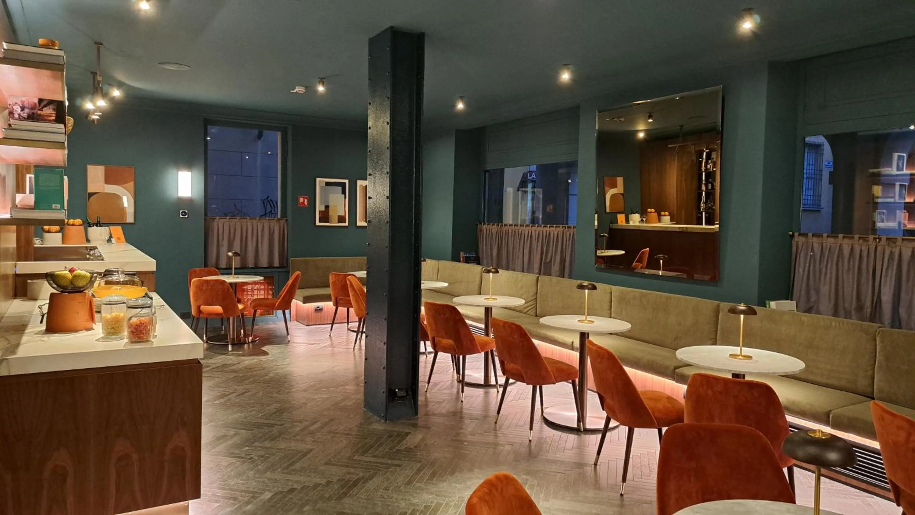 Lounge or bar in Hotel Brun