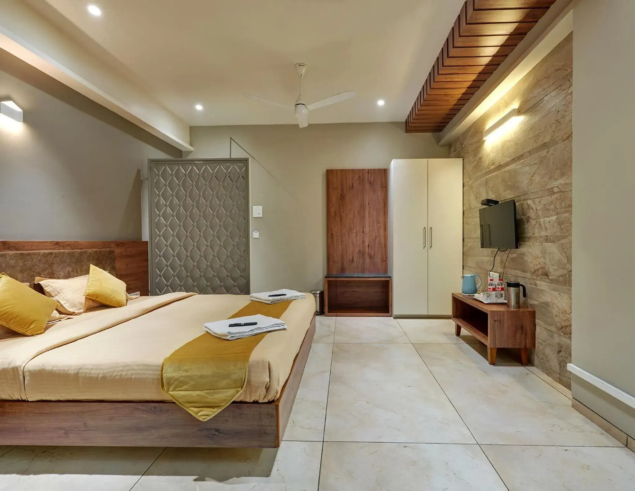 Photo of the whole room, Bed in Hotel Swamini Kolhapur Photo of the whole room, Bed in Hotel Swamini Kolhapur