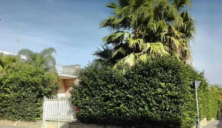 Property building in Villa Lazzari B&B Tra i due Mari