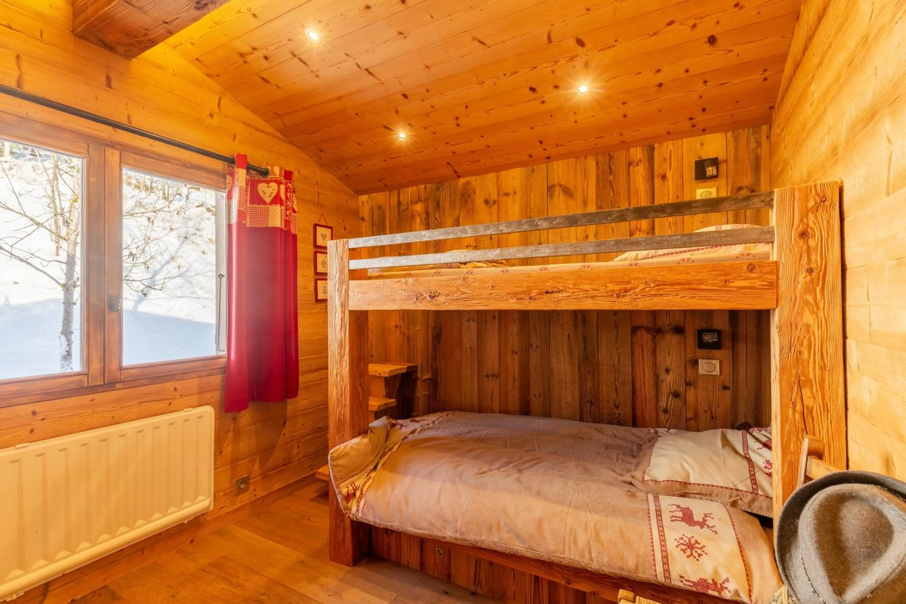 Property building, Bed in Chalet Coelacanthe