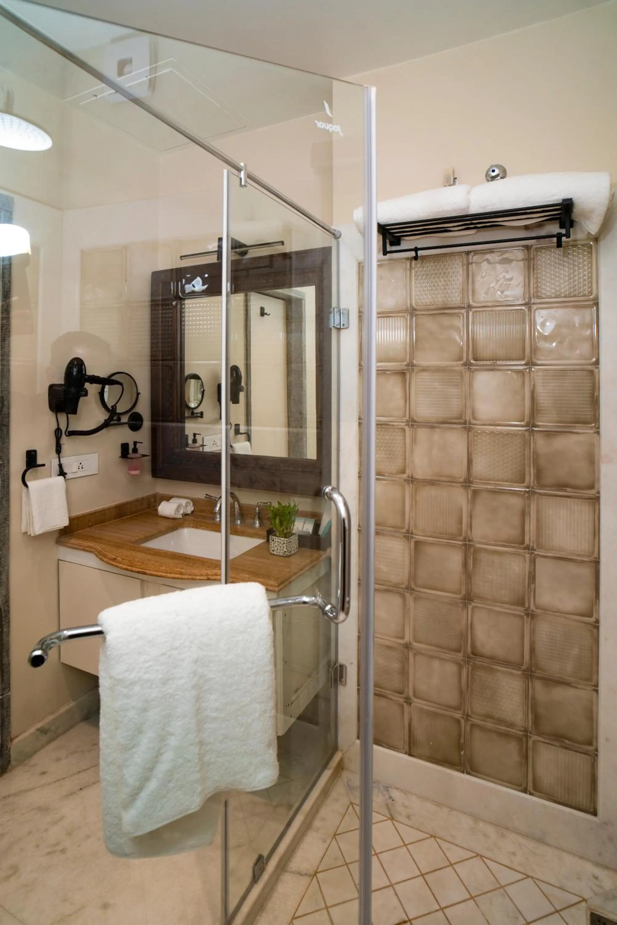 Shower in Khamma Ghani A Boutique Hotel