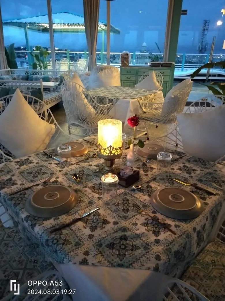 Restaurant/places to eat in Khamma Ghani A Boutique Hotel