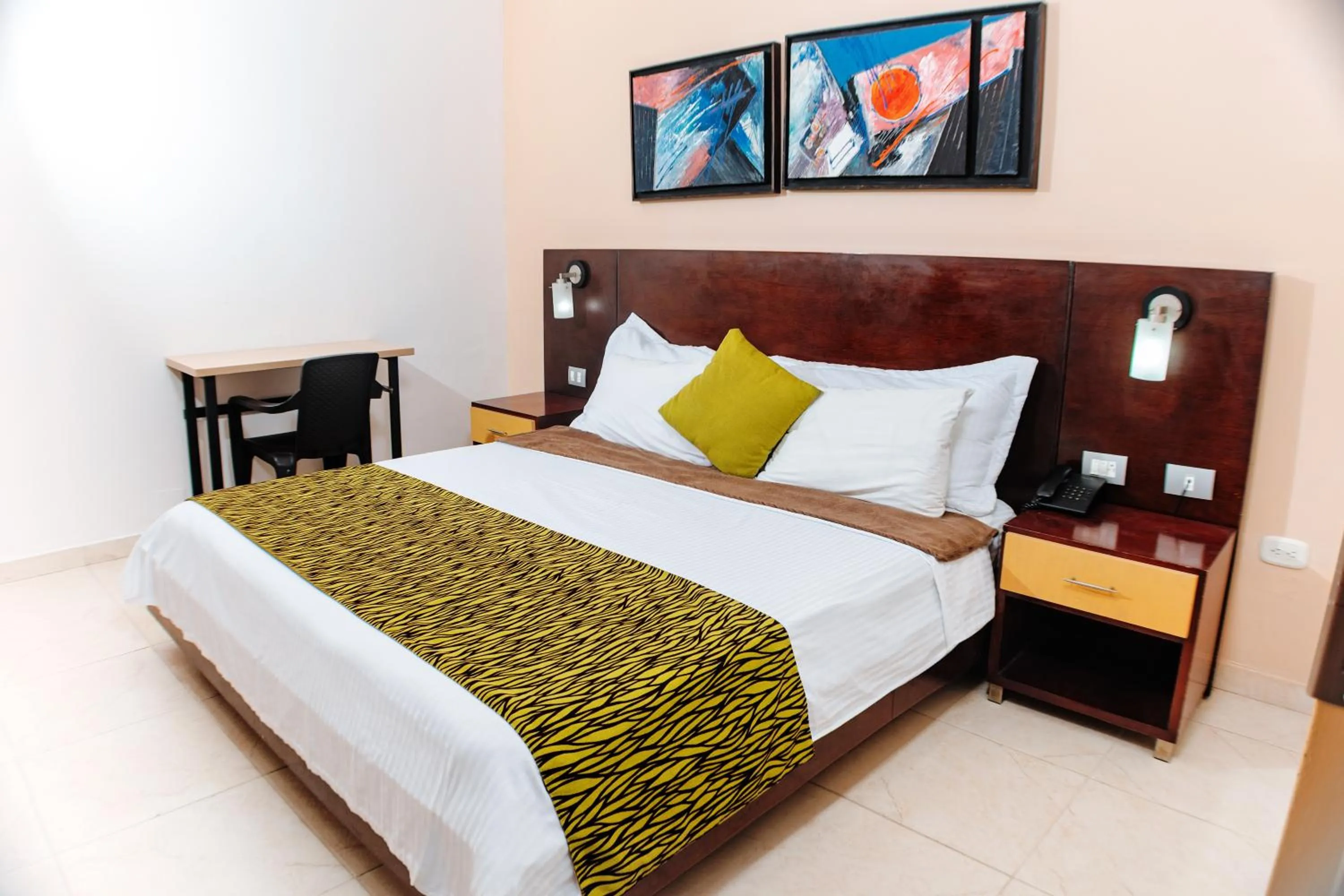 Bed in Hotel Luxor Cúcuta